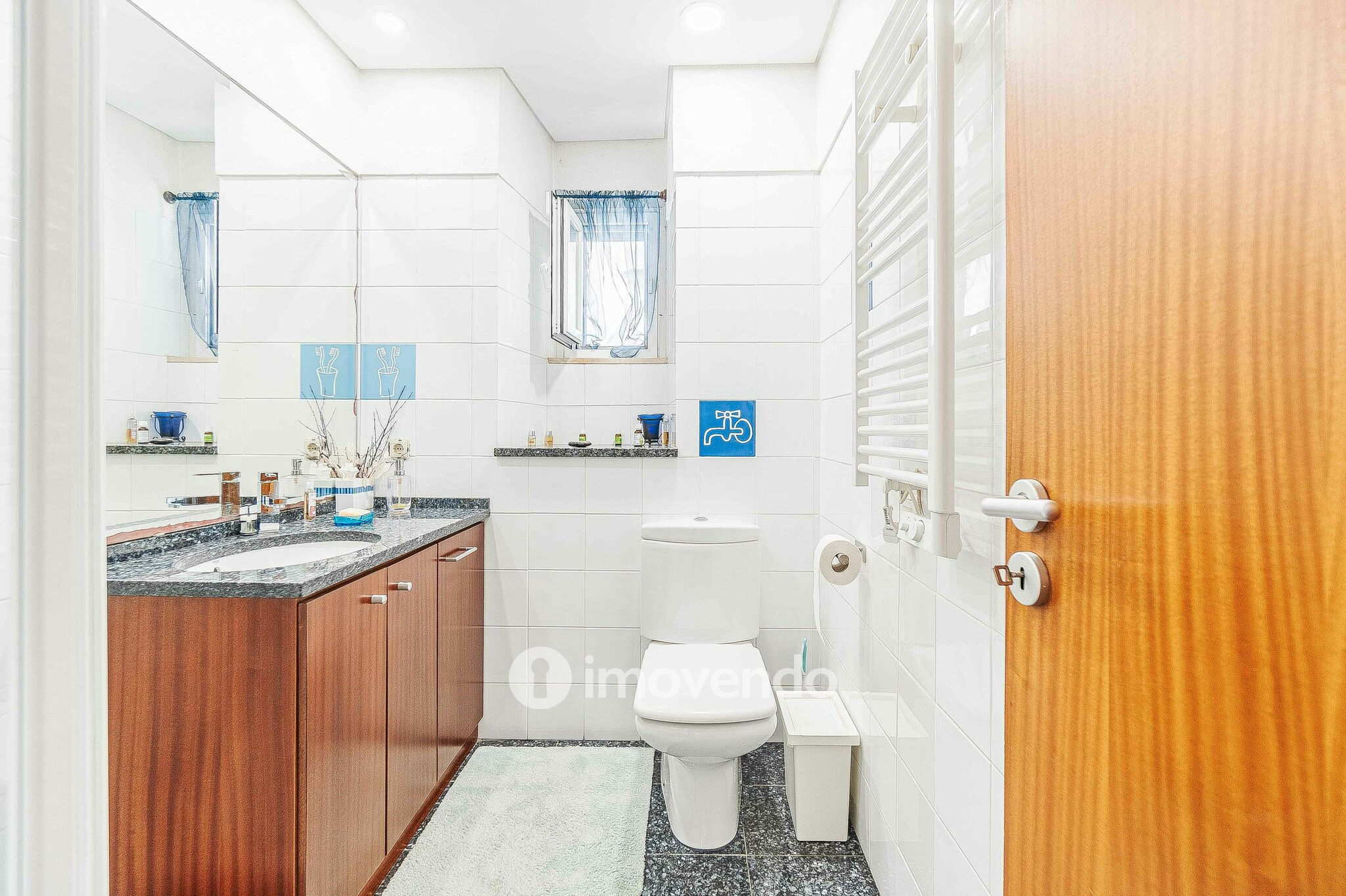 Quinta T3 isolada, com 14.500m² de terreno e piscina, em Loures