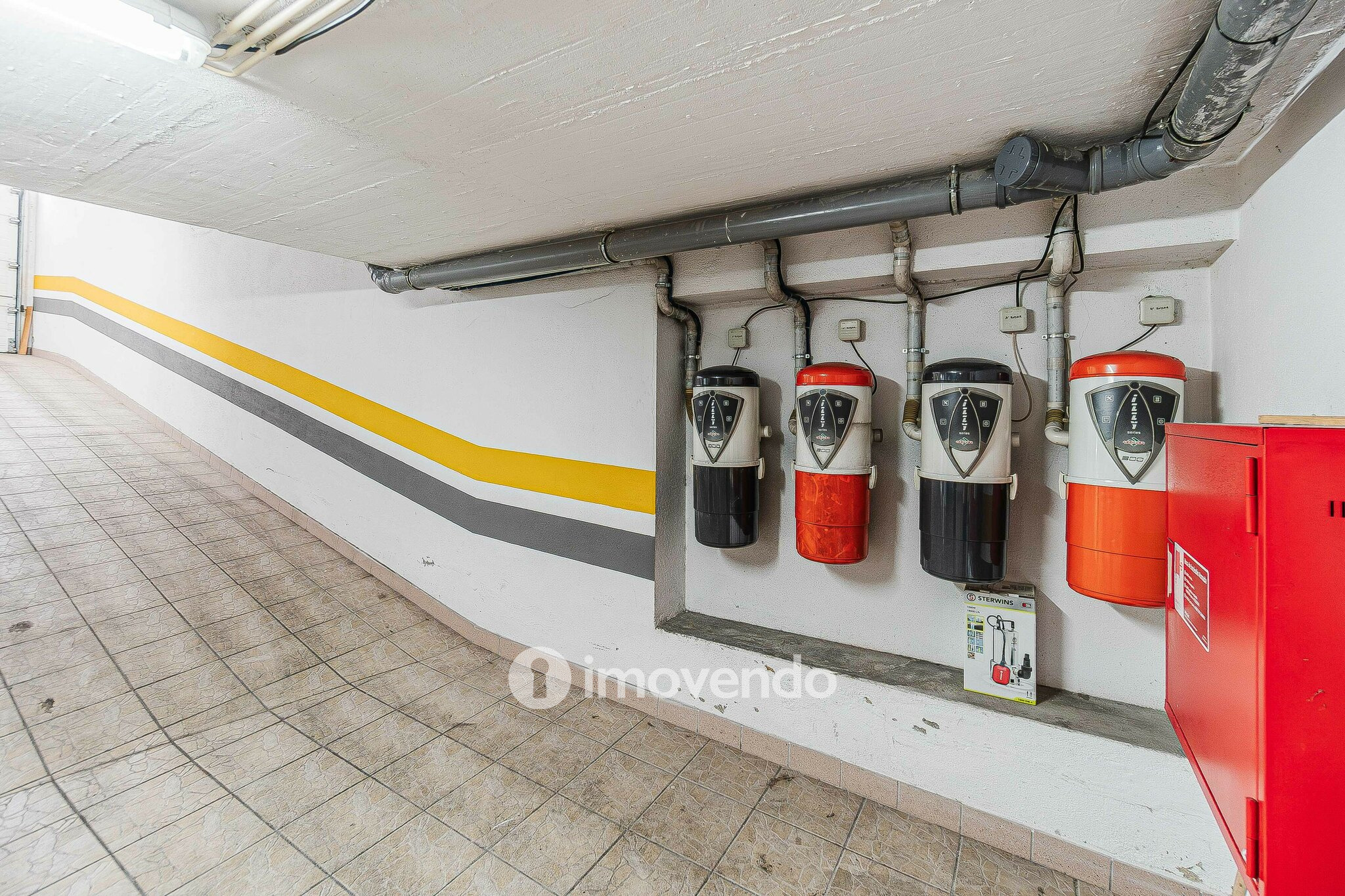 Apartamento T3 com garagem e cozinha equipada, em Alverca