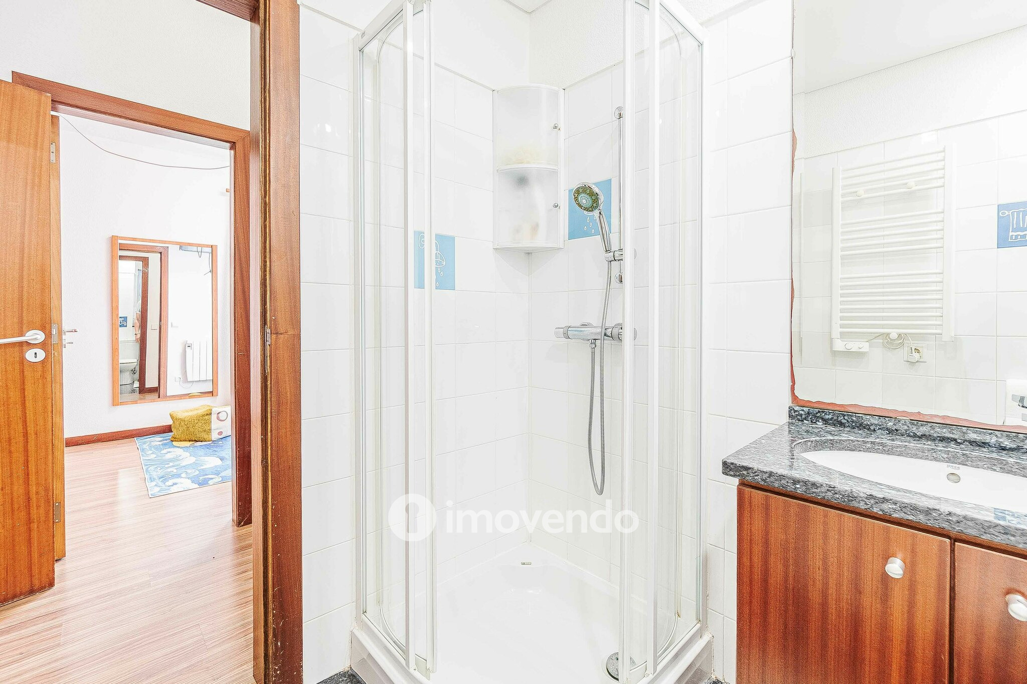 Quinta T3 isolada, com 14.500m² de terreno e piscina, em Loures