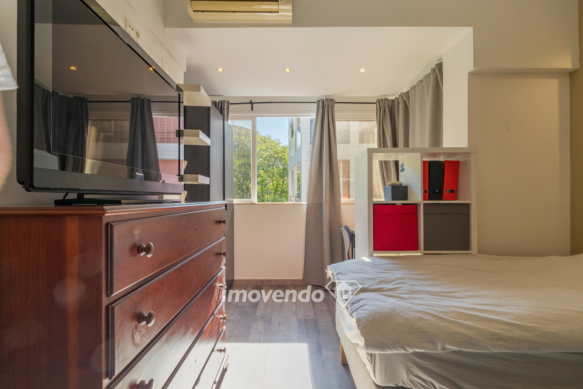 Apartamento T2 remodelado, com parqueamento e vistas únicas, em Lisboa