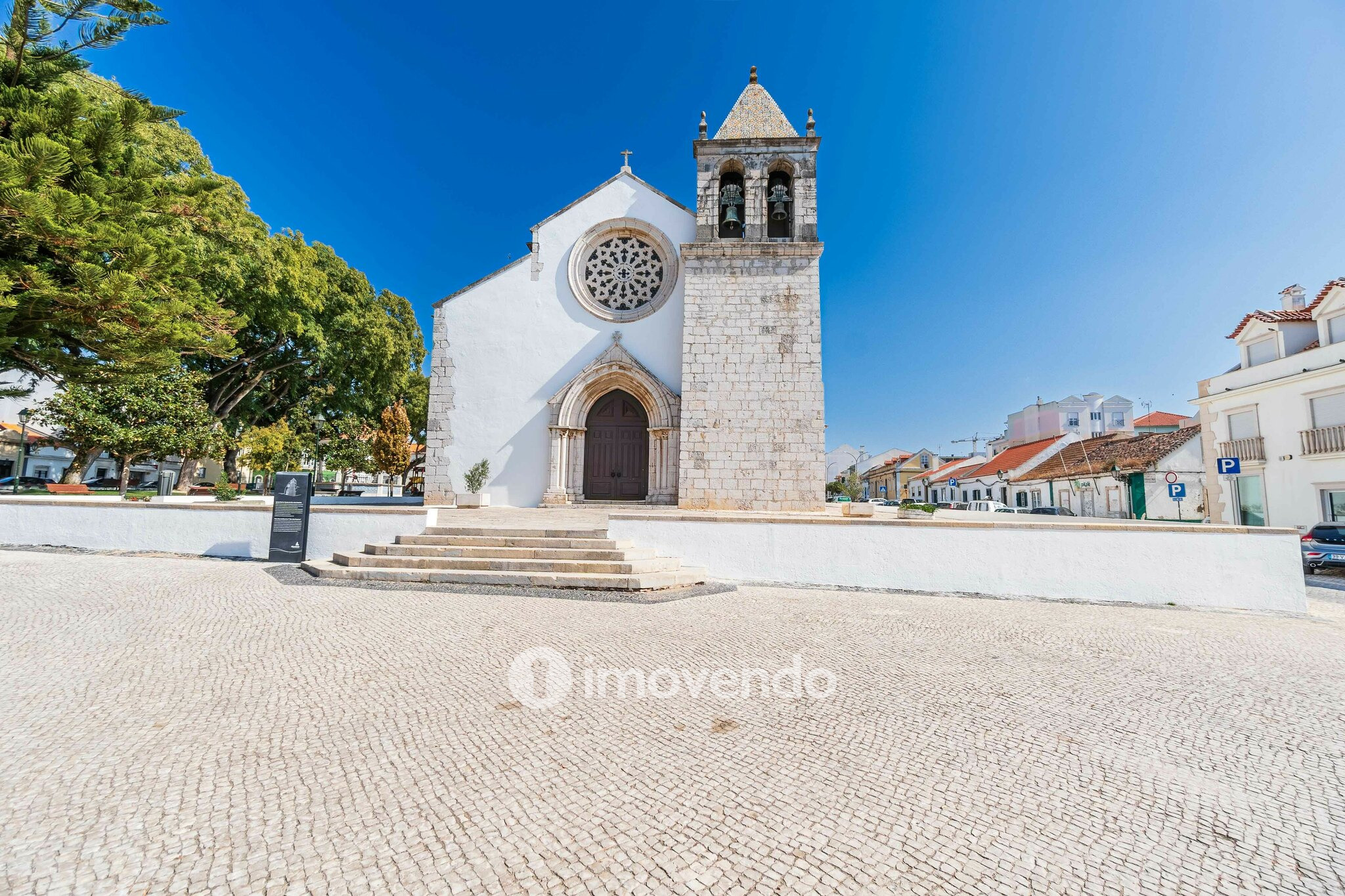 Moradia T2+2 moderna e premium, com garagem, em Alcochete