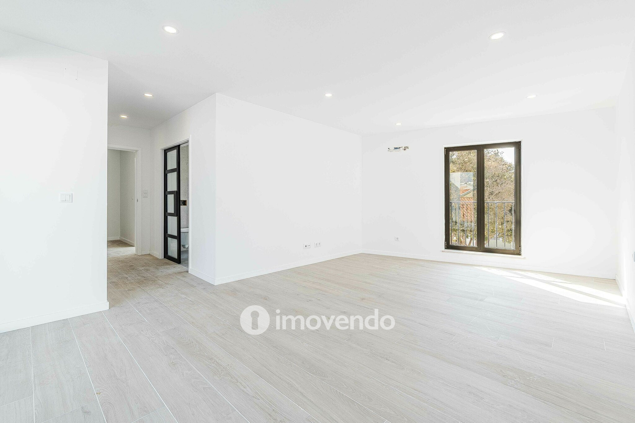 Moradia T2+2 moderna e premium, com garagem, em Alcochete