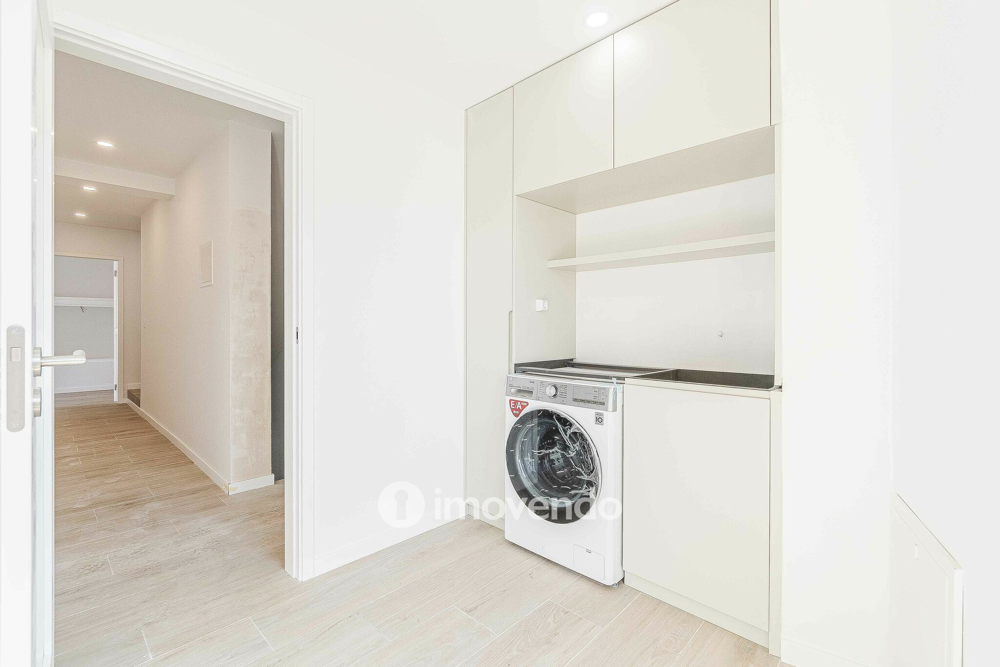 Moradia T2+2 moderna e premium, com garagem, em Alcochete