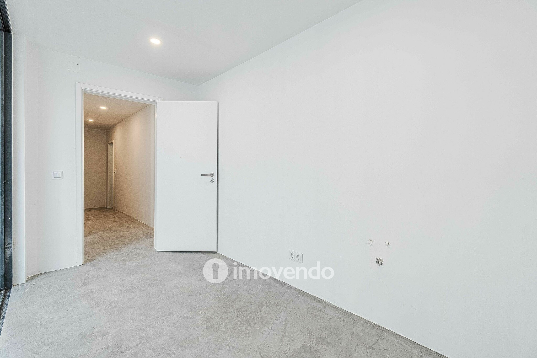 Moradia T2+2 moderna e premium, com garagem, em Alcochete