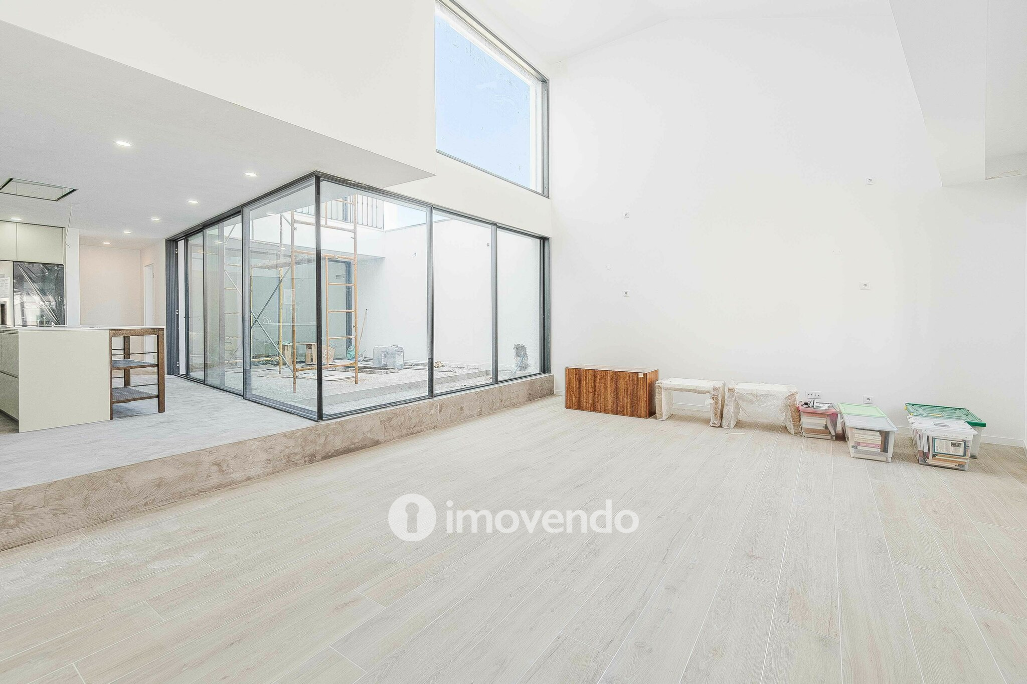 Moradia T2+2 moderna e premium, com garagem, em Alcochete