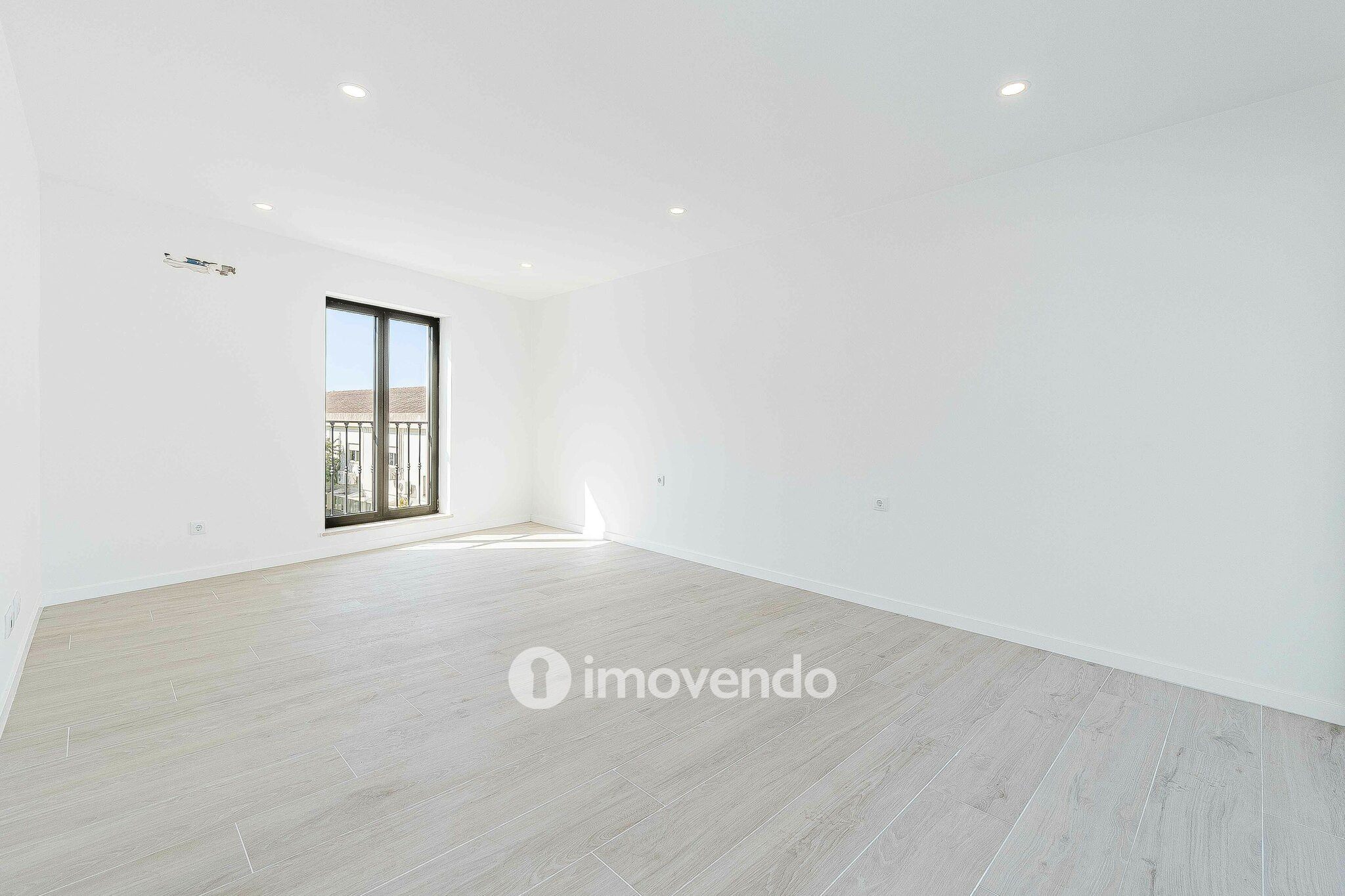 Moradia T2+2 moderna e premium, com garagem, em Alcochete