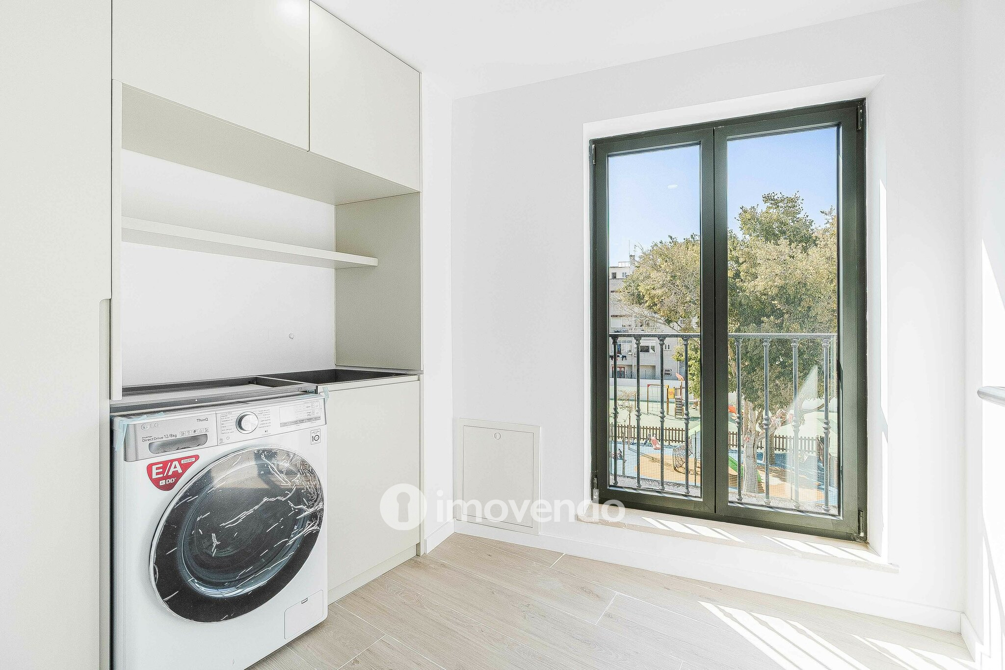 Moradia T2+2 moderna e premium, com garagem, em Alcochete