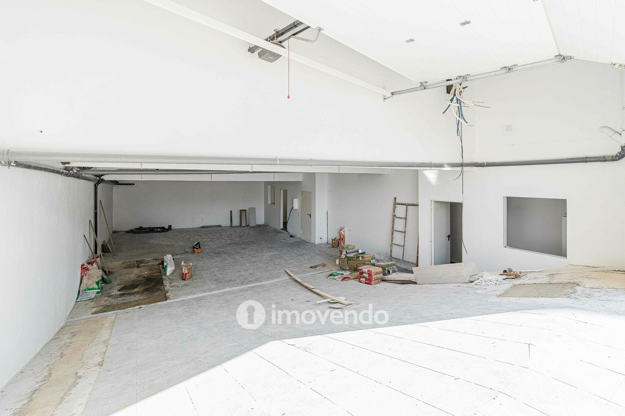 Moradia T2+2 moderna e premium, com garagem, em Alcochete