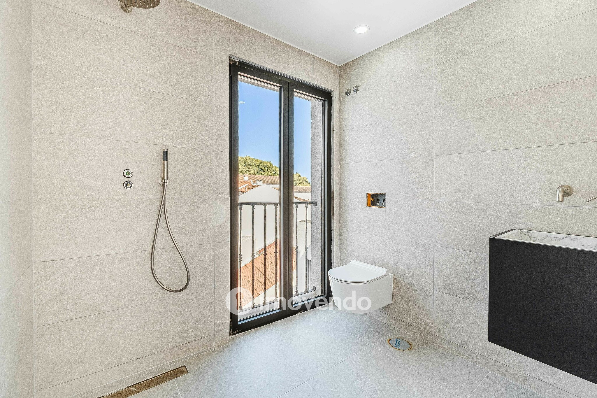 Moradia T2+2 moderna e premium, com garagem, em Alcochete