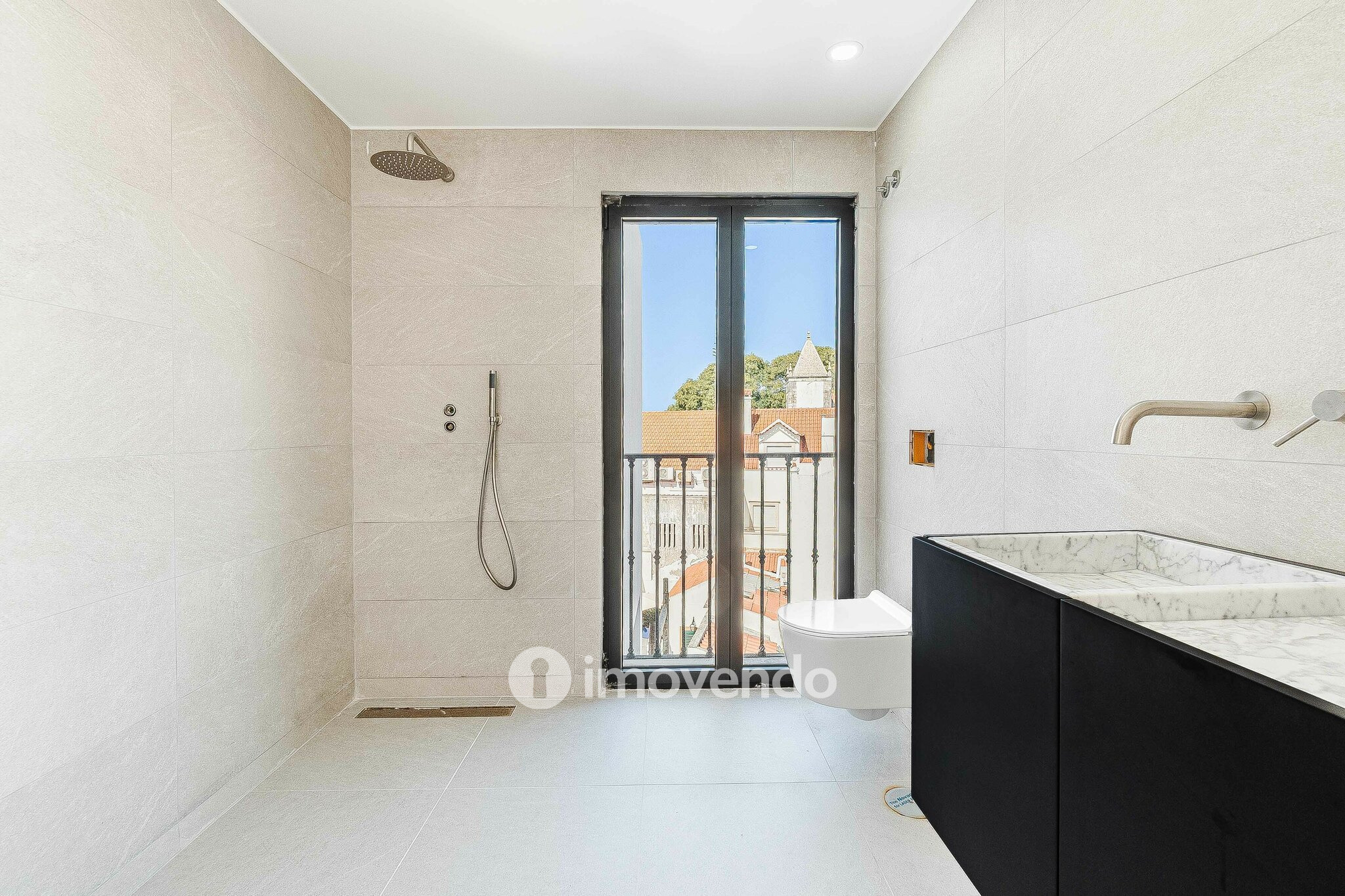 Moradia T2+2 moderna e premium, com garagem, em Alcochete