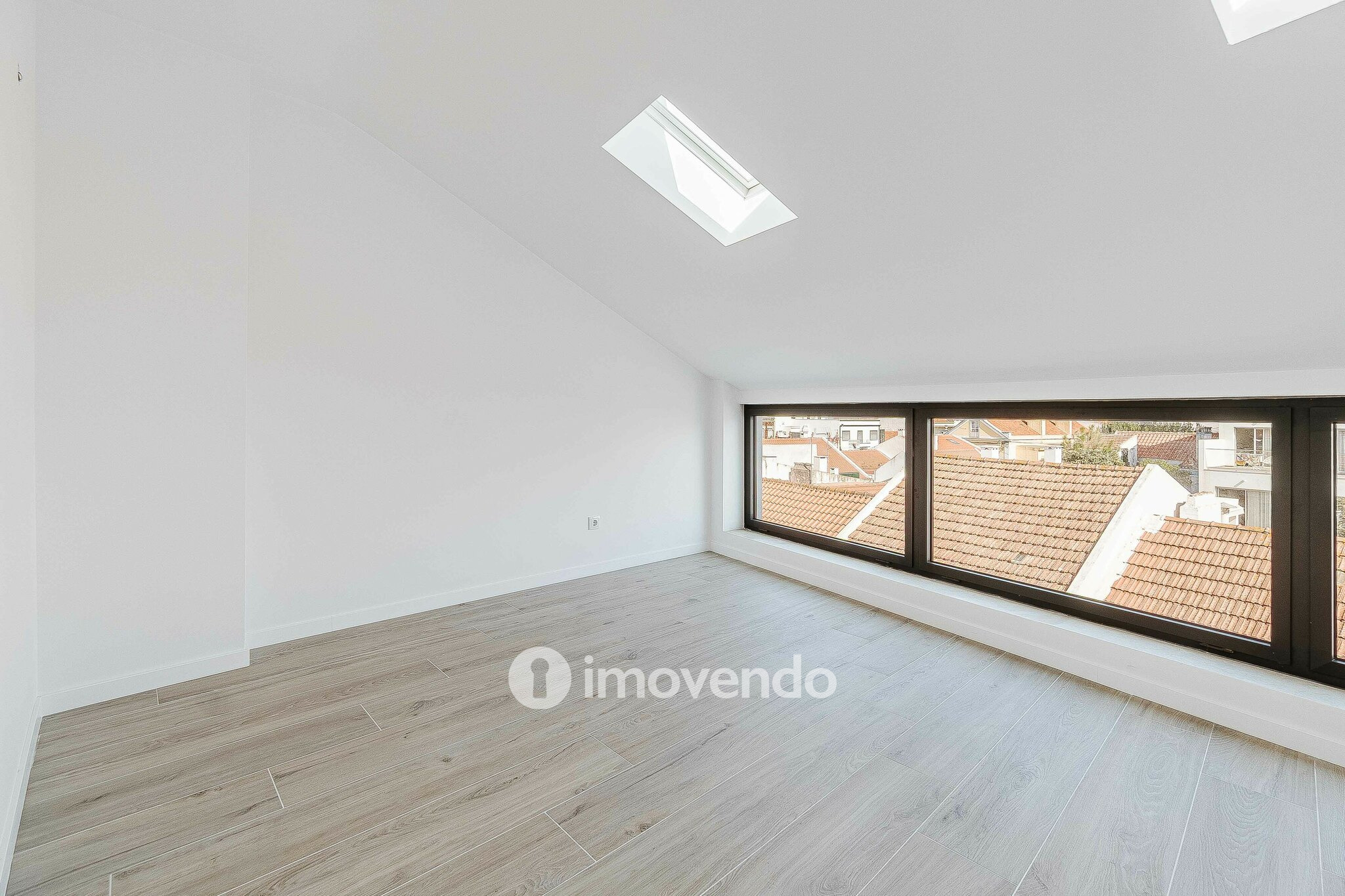 Moradia T2+2 moderna e premium, com garagem, em Alcochete