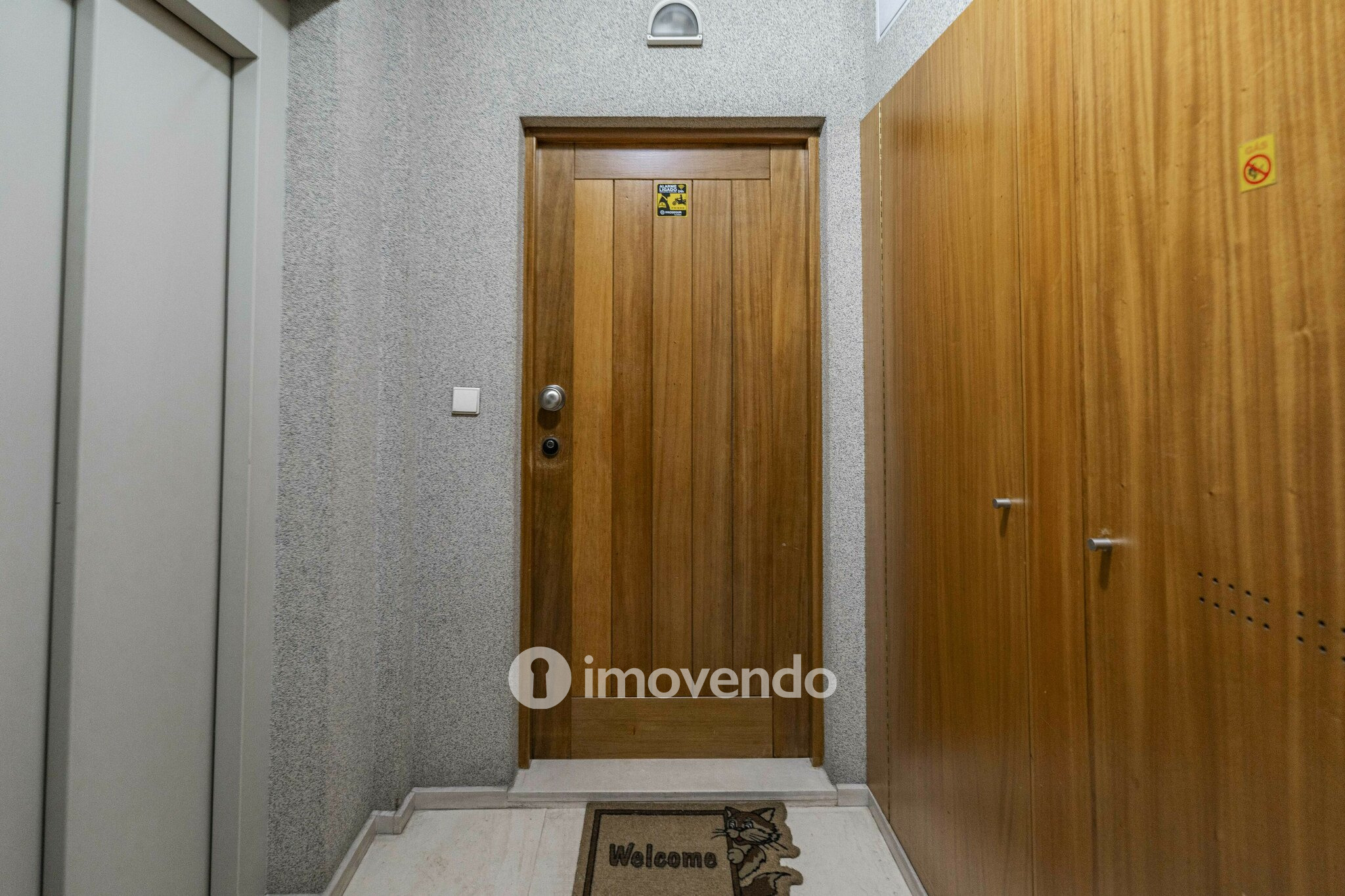 Apartamento T4 pronto a habitar, com garagem, em Braga