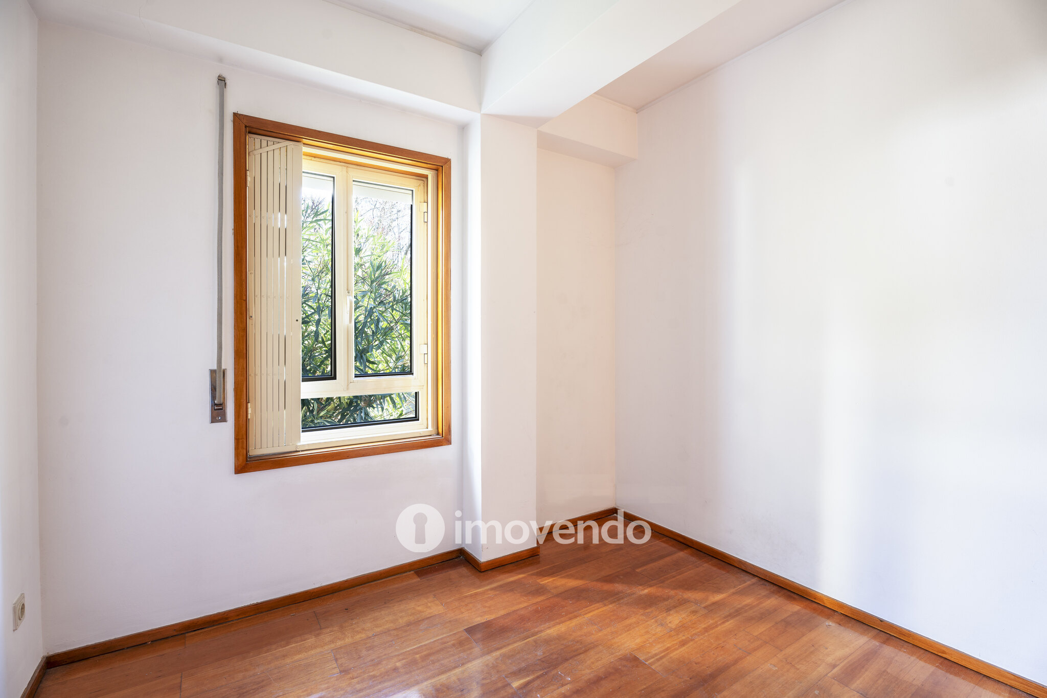 Apartamento T3, com áreas amplas e pronto a habitar, em Gaia