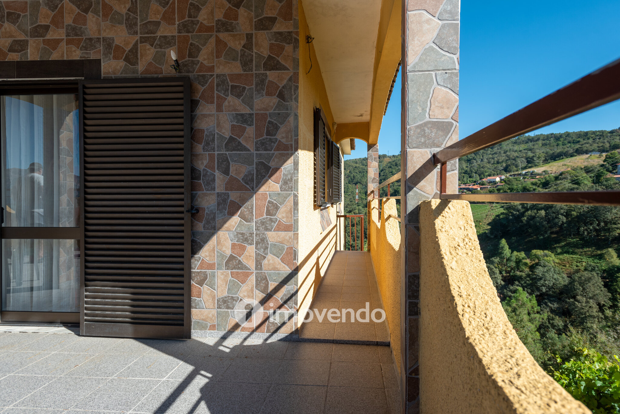 Moradia T6 com piscina, próxima do Gerês, em Ruivães