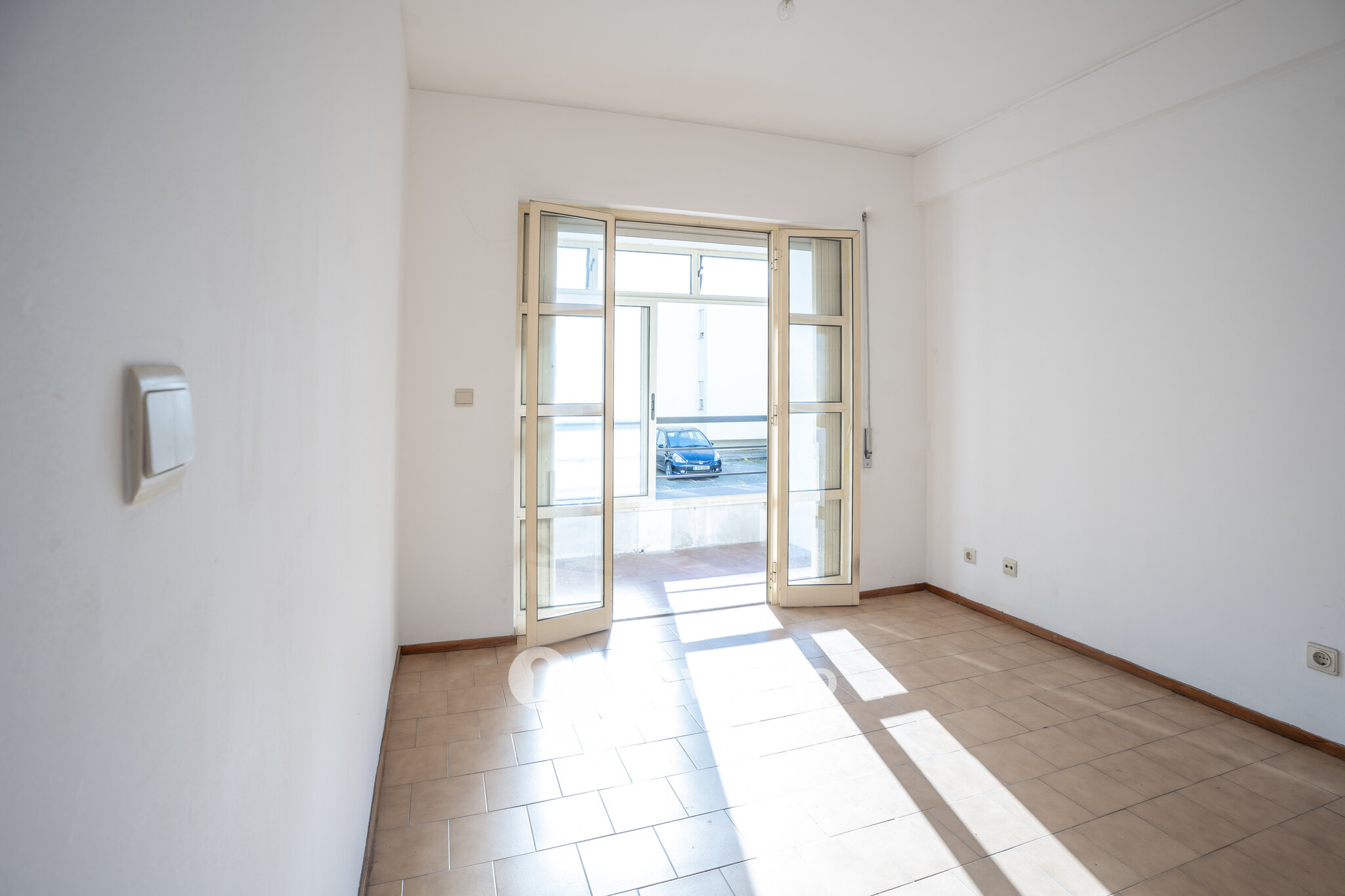 Apartamento T3, com áreas amplas e pronto a habitar, em Gaia