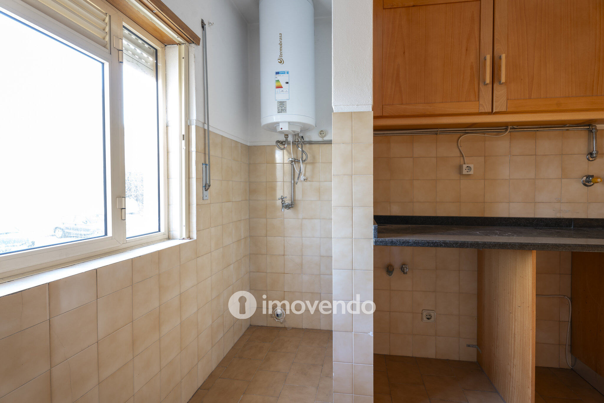 Apartamento T3, com áreas amplas e pronto a habitar, em Gaia