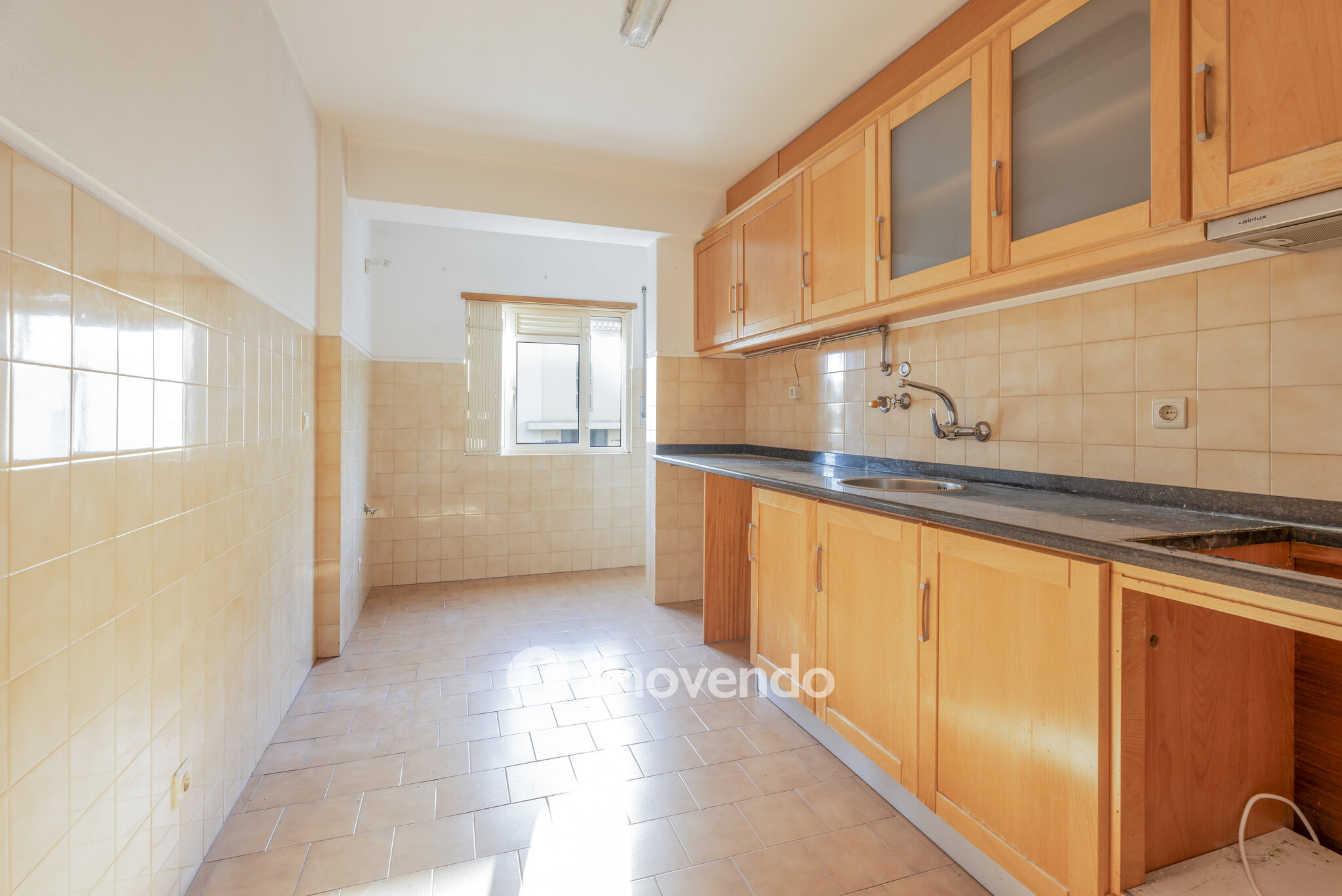 Apartamento T3, com áreas amplas e pronto a habitar, em Gaia