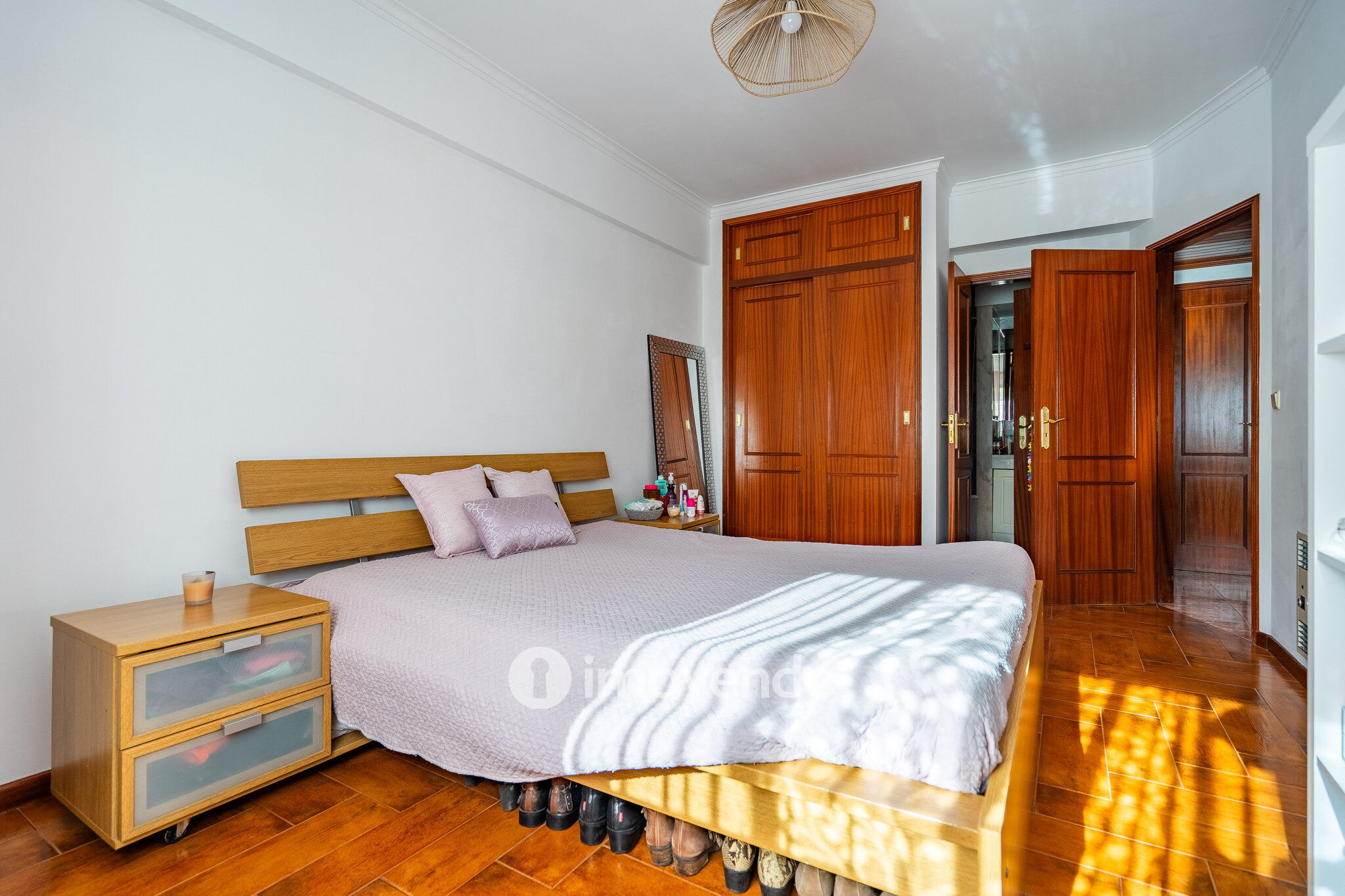Apartamento T2, luminoso e com uma cave enorme, na Quinta da Marialva