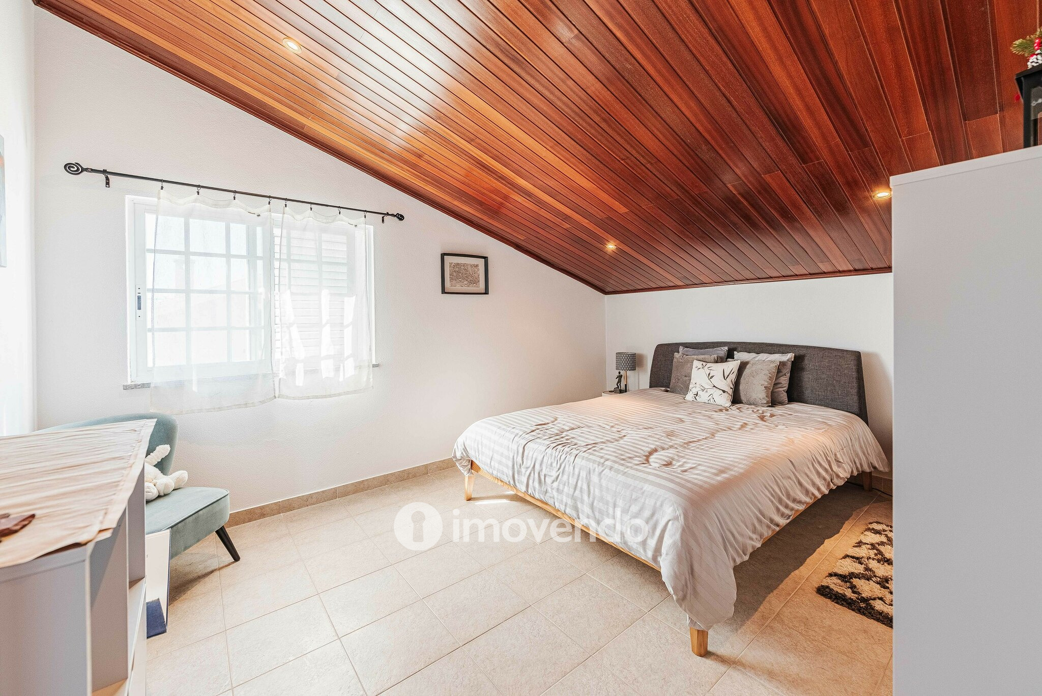 Moradia T4 exclusiva, com piscina e jardim, em Azeitão