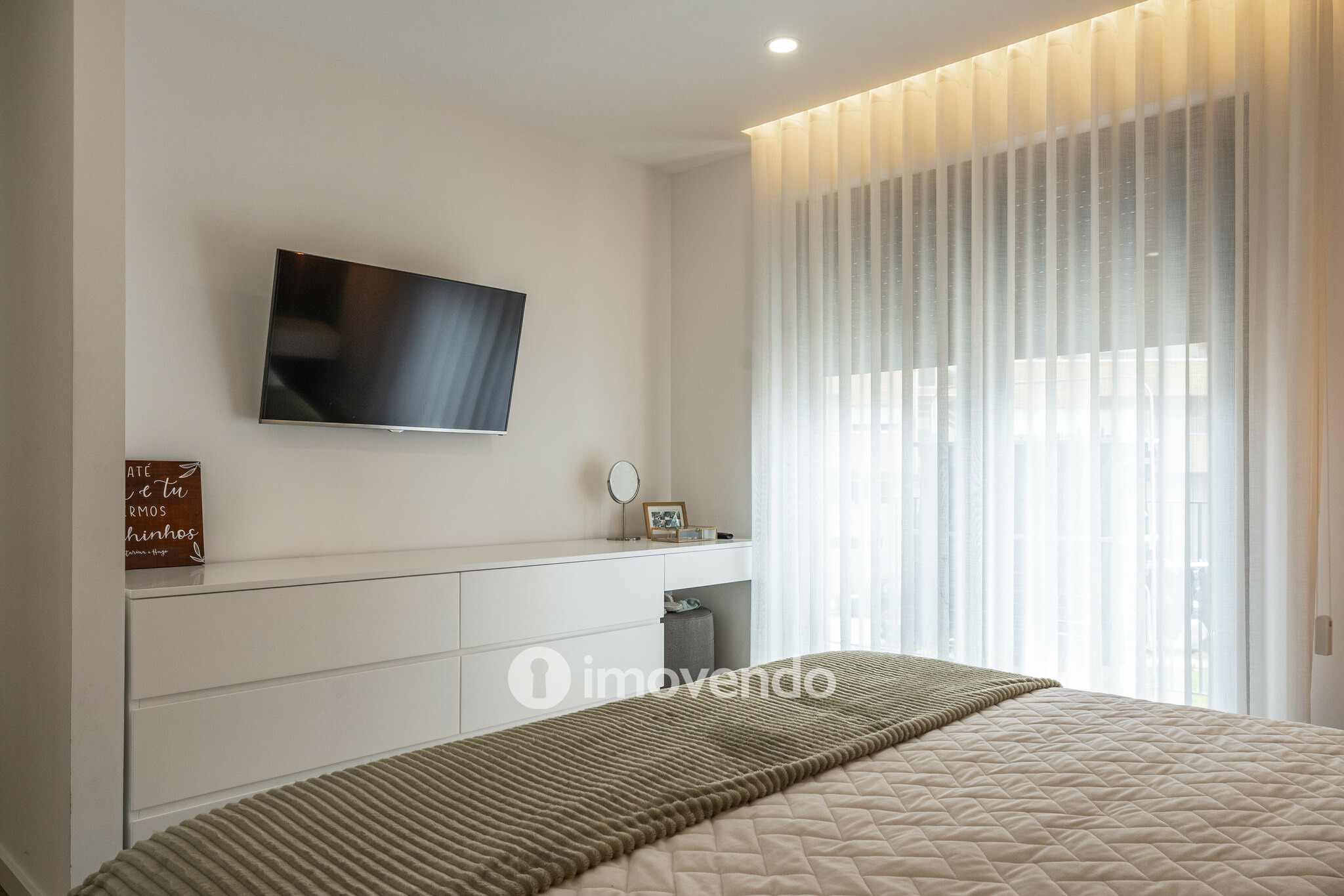 Apartamento T3 exclusivo, com cozinha equipada e garagem, em Braga