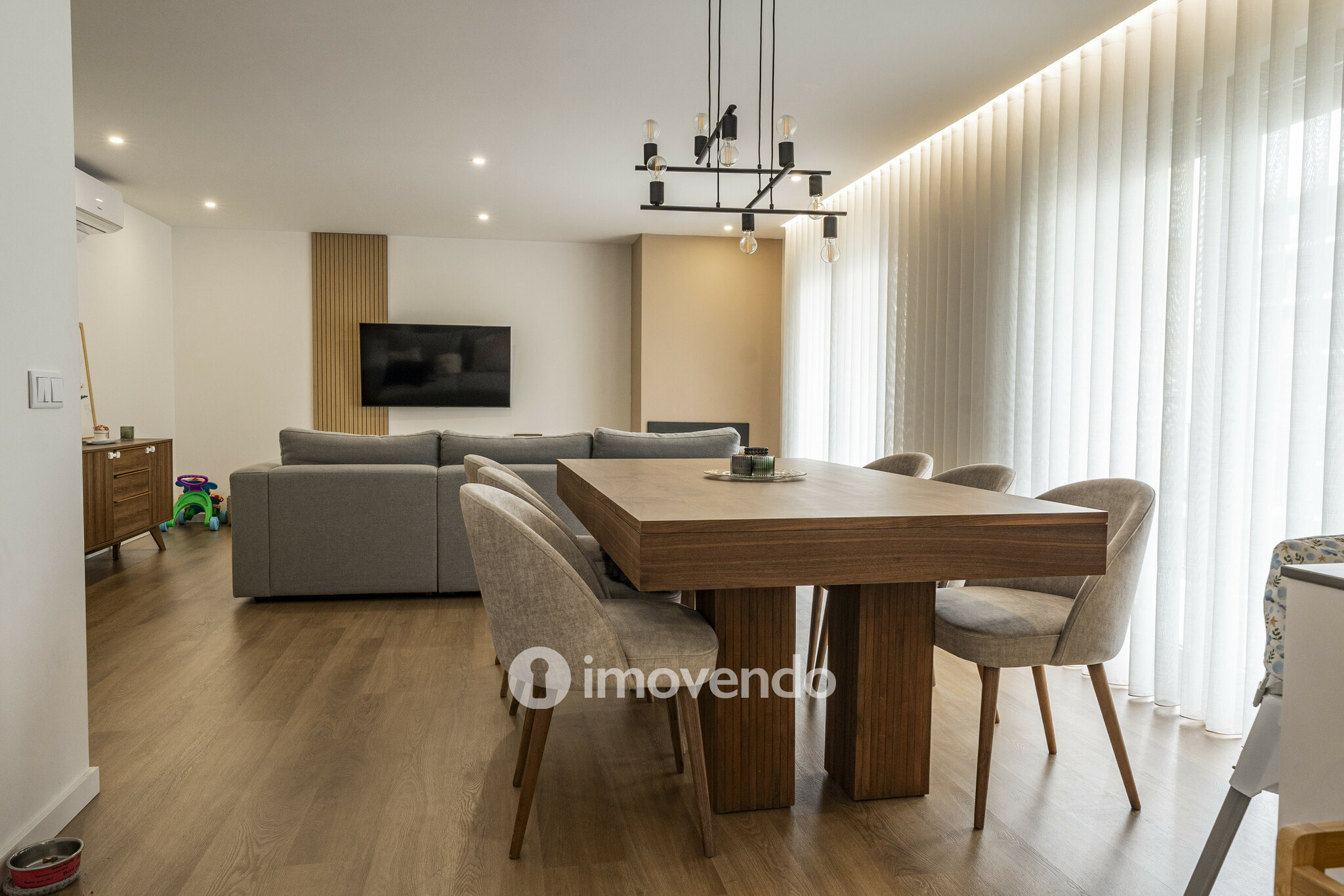 Apartamento T3 exclusivo, com cozinha equipada e garagem, em Braga