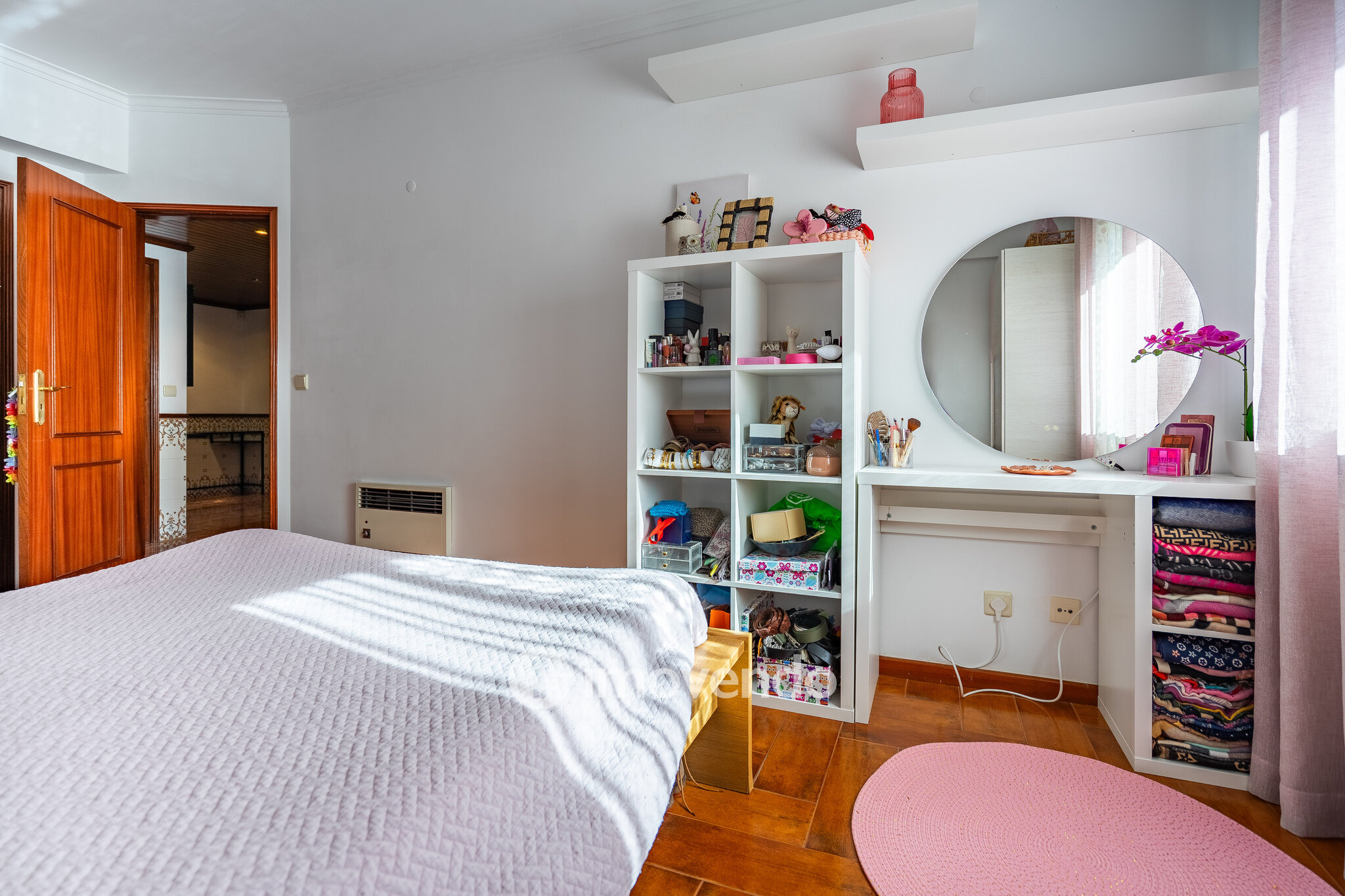 Apartamento T2, luminoso e com uma cave enorme, na Quinta da Marialva