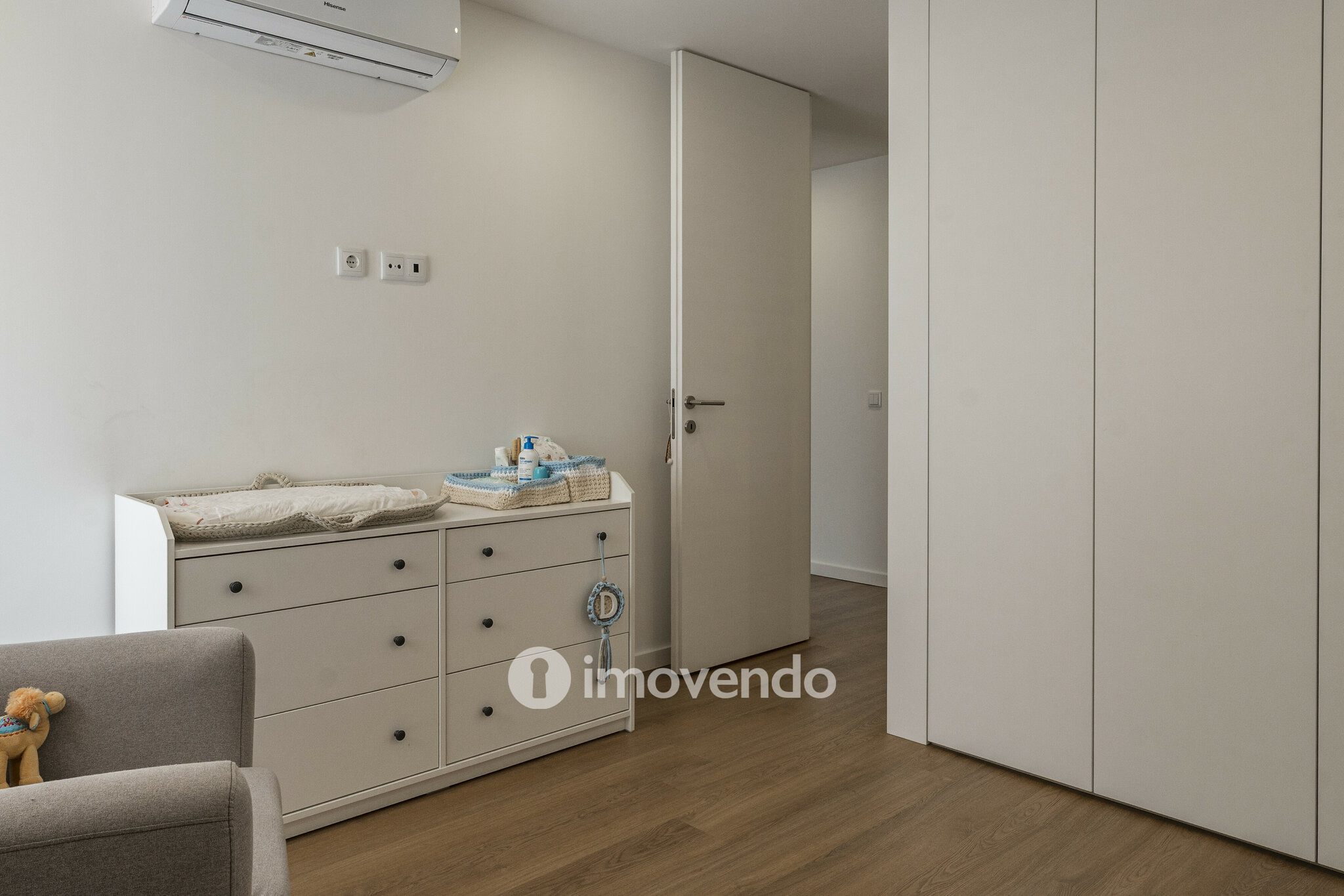 Apartamento T3 exclusivo, com cozinha equipada e garagem, em Braga