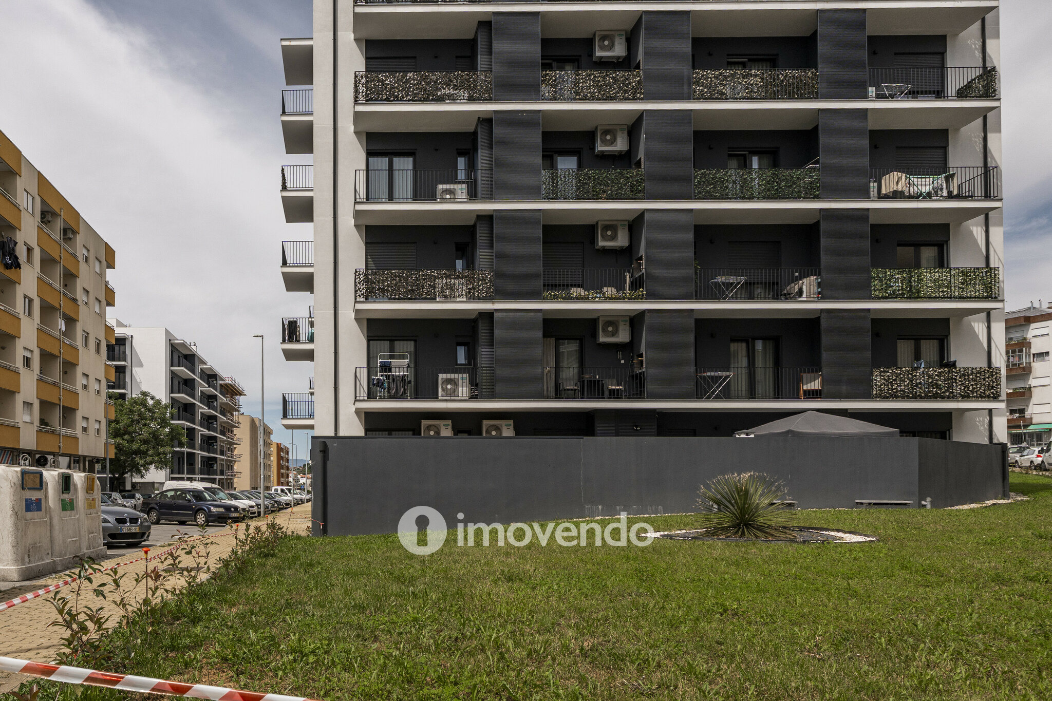 Apartamento T3 exclusivo, com cozinha equipada e garagem, em Braga