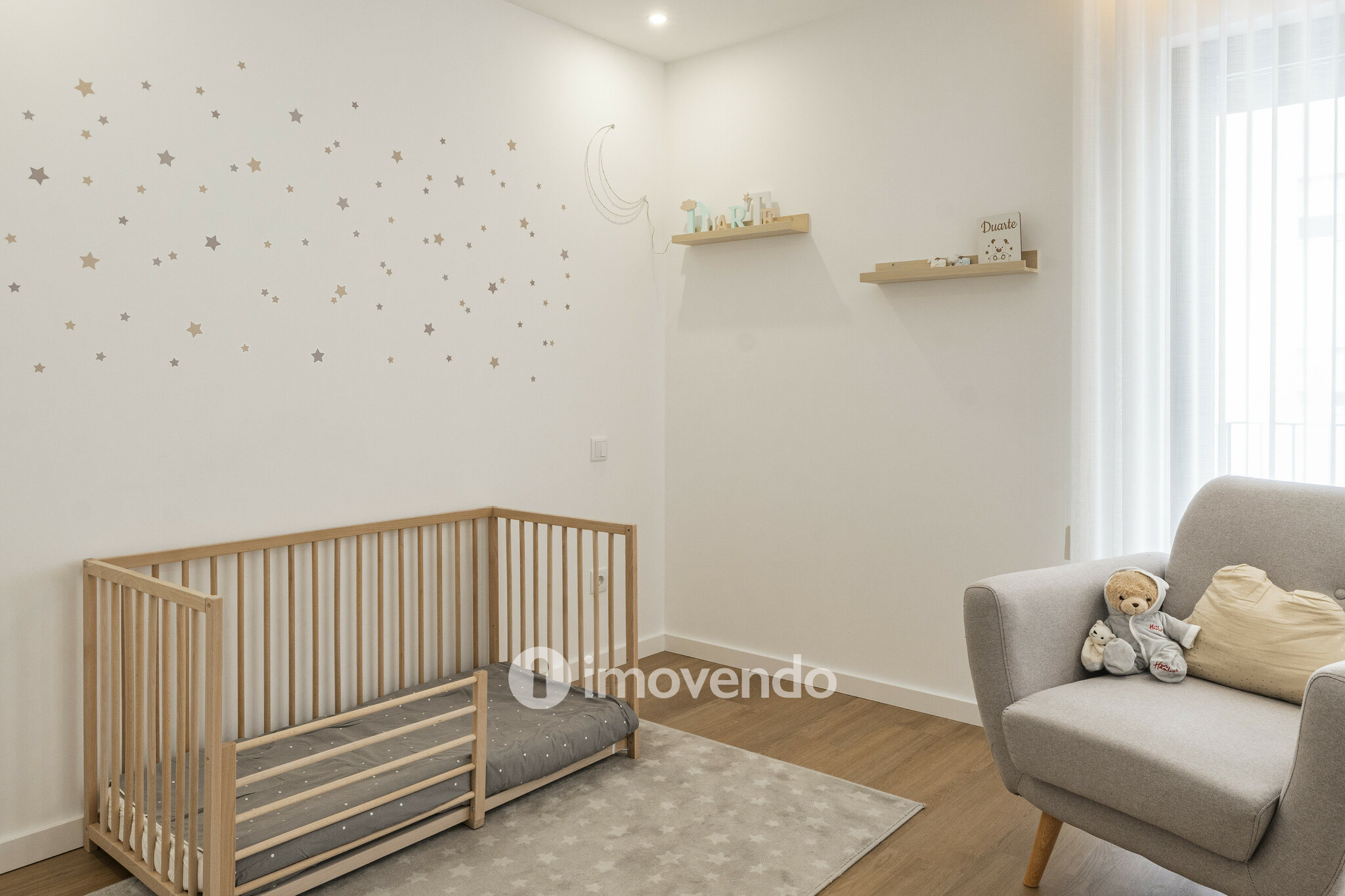 Apartamento T3 exclusivo, com cozinha equipada e garagem, em Braga