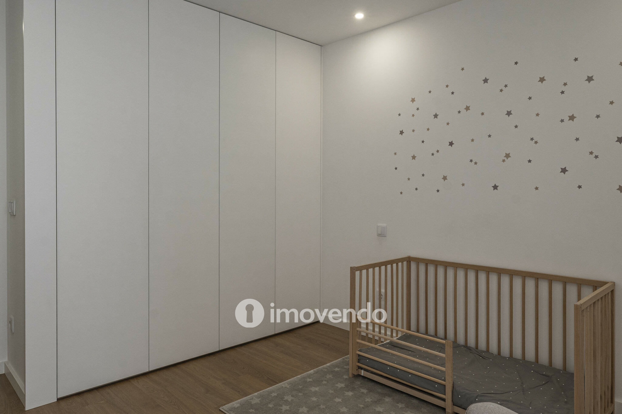 Apartamento T3 exclusivo, com cozinha equipada e garagem, em Braga
