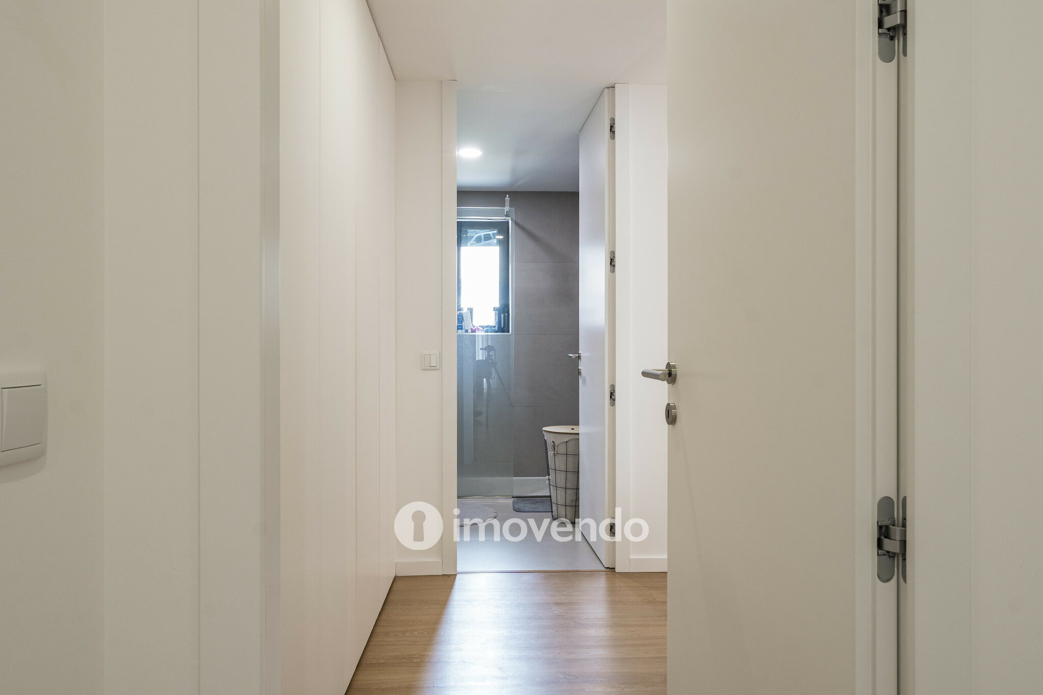 Apartamento T3 exclusivo, com cozinha equipada e garagem, em Braga