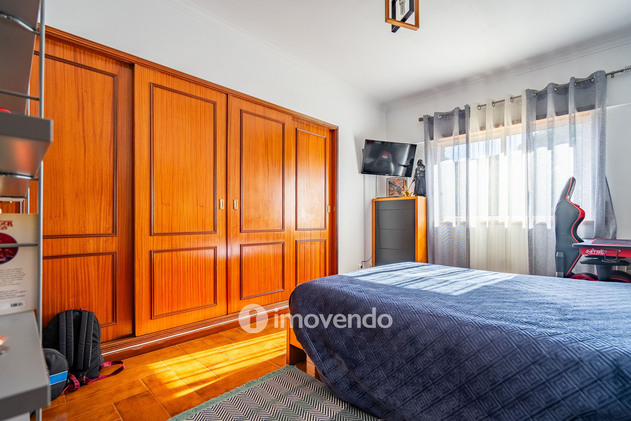 Apartamento T2, luminoso e com uma cave enorme, na Quinta da Marialva