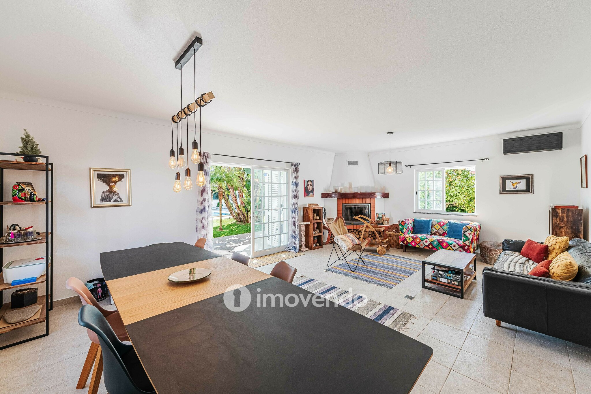 Moradia T4 exclusiva, com piscina e jardim, em Azeitão