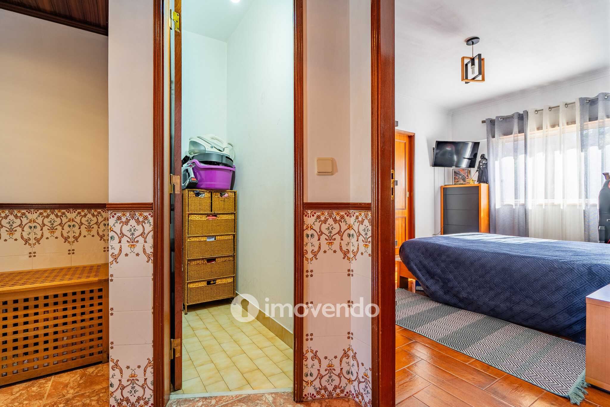 Apartamento T2, luminoso e com uma cave enorme, na Quinta da Marialva