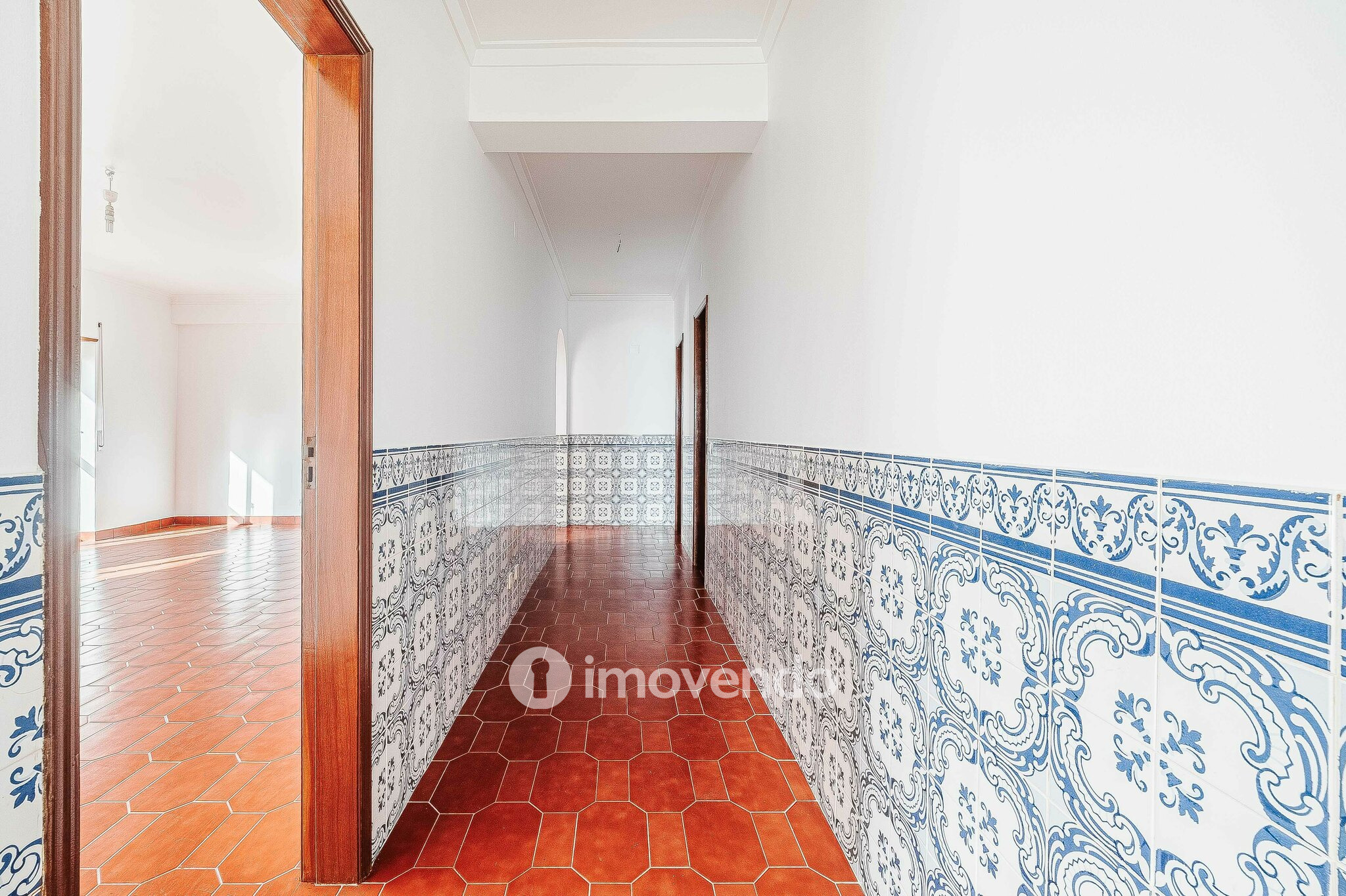 Apartamento T3 pronto a habitar, com áreas amplas, no centro de Mafra