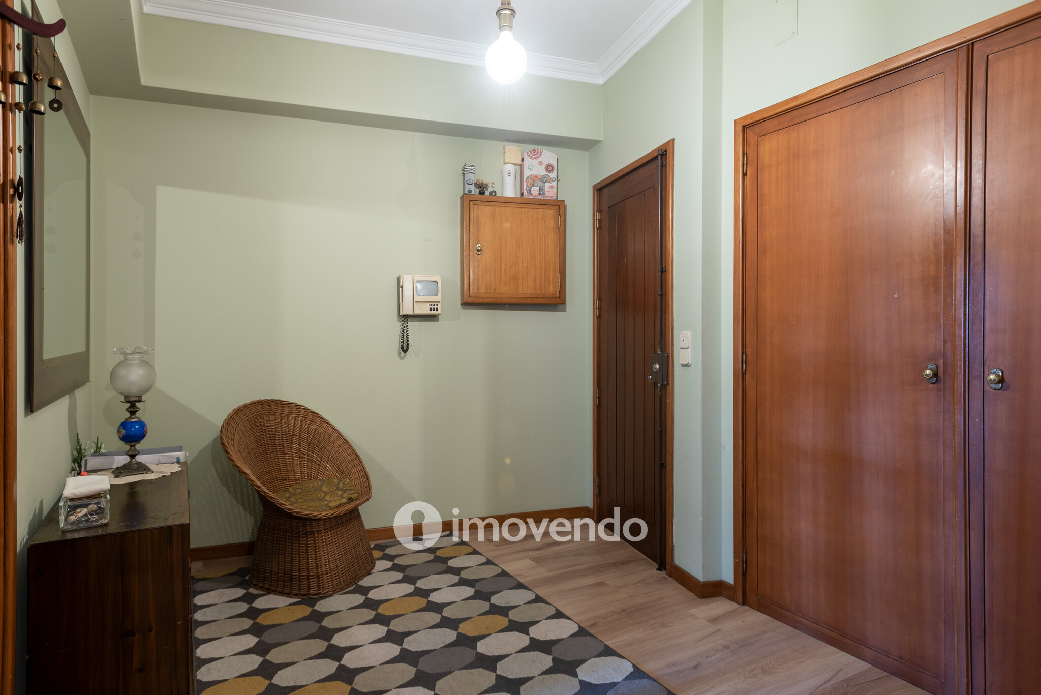 Apartamento T4 Duplex, com estacionamento, na Póvoa de Varzim