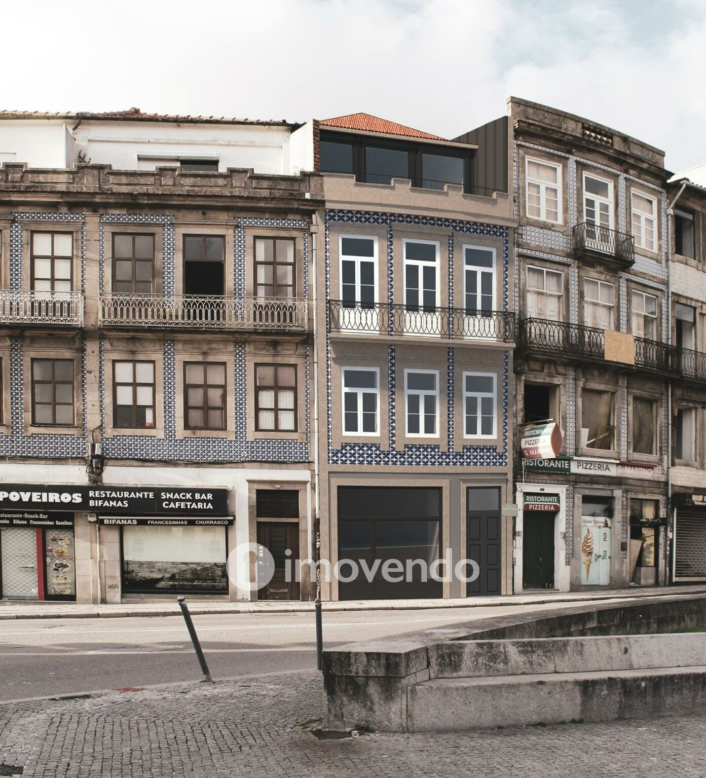 Prédio com 6 Apartamentos T0, loja e logradouro, no centro do Porto