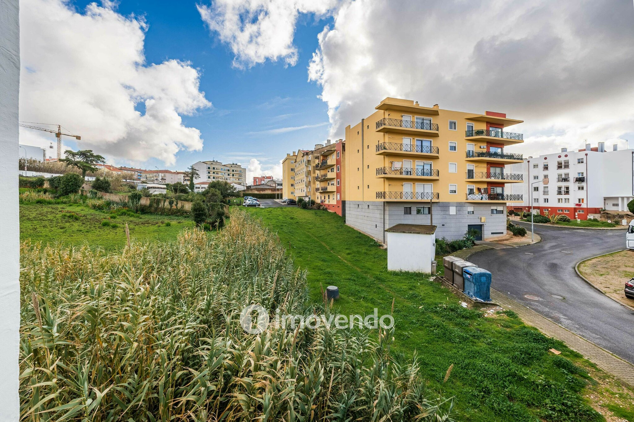 Apartamento T3 pronto a habitar, com áreas amplas, no centro de Mafra