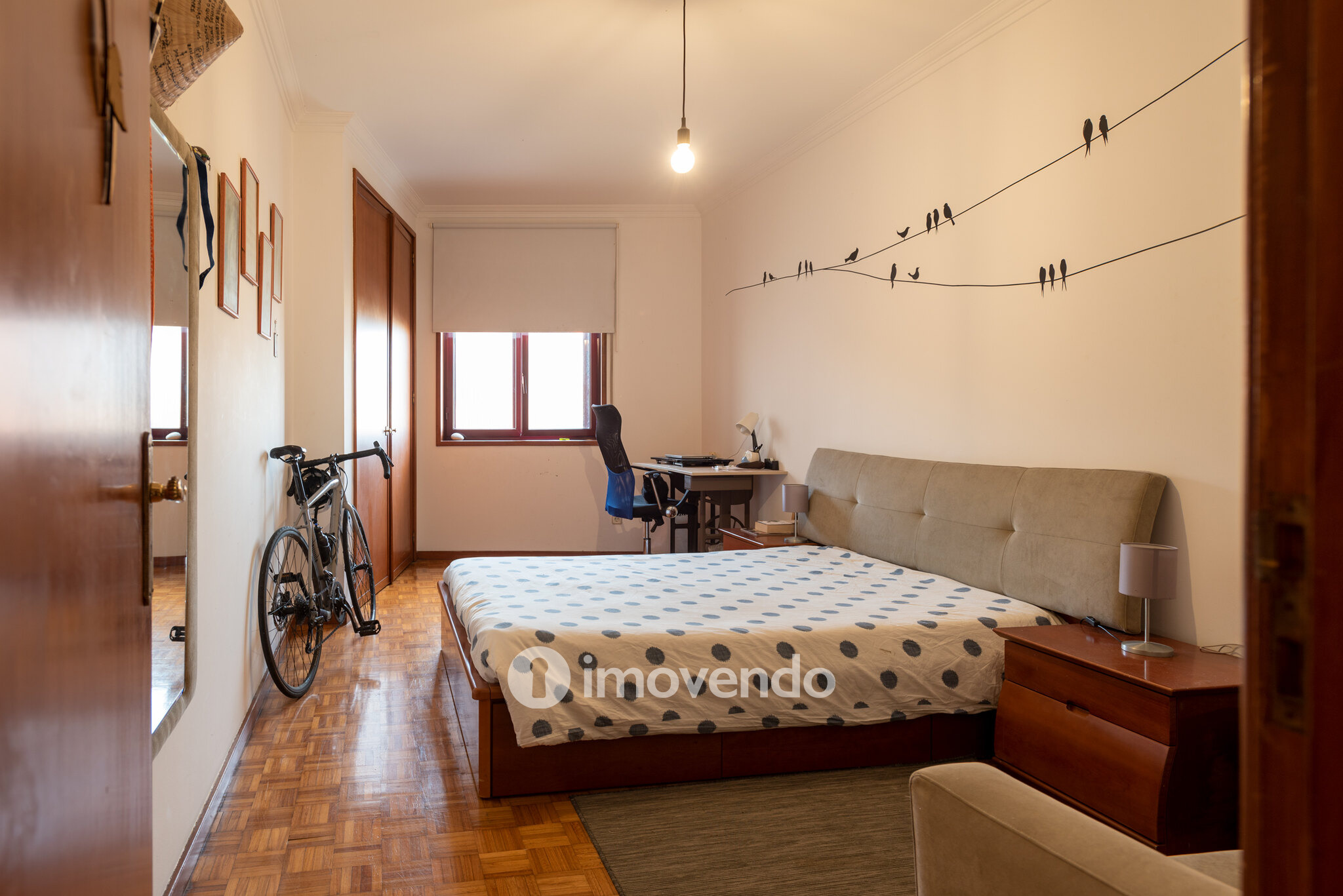 Apartamento T4 Duplex, com estacionamento, na Póvoa de Varzim