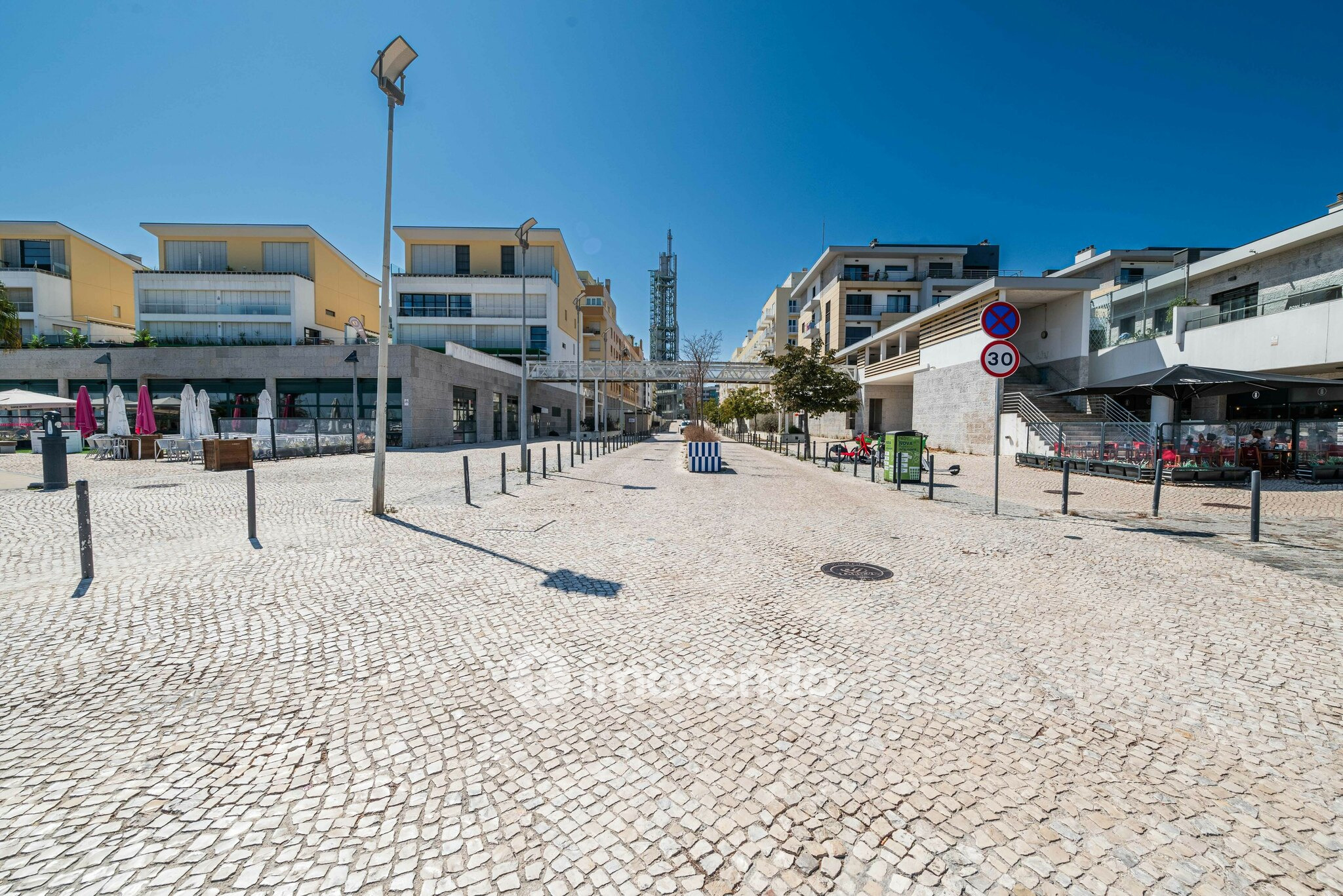 Apartamento T3 premium, com estacionamento, no Parque das Nações