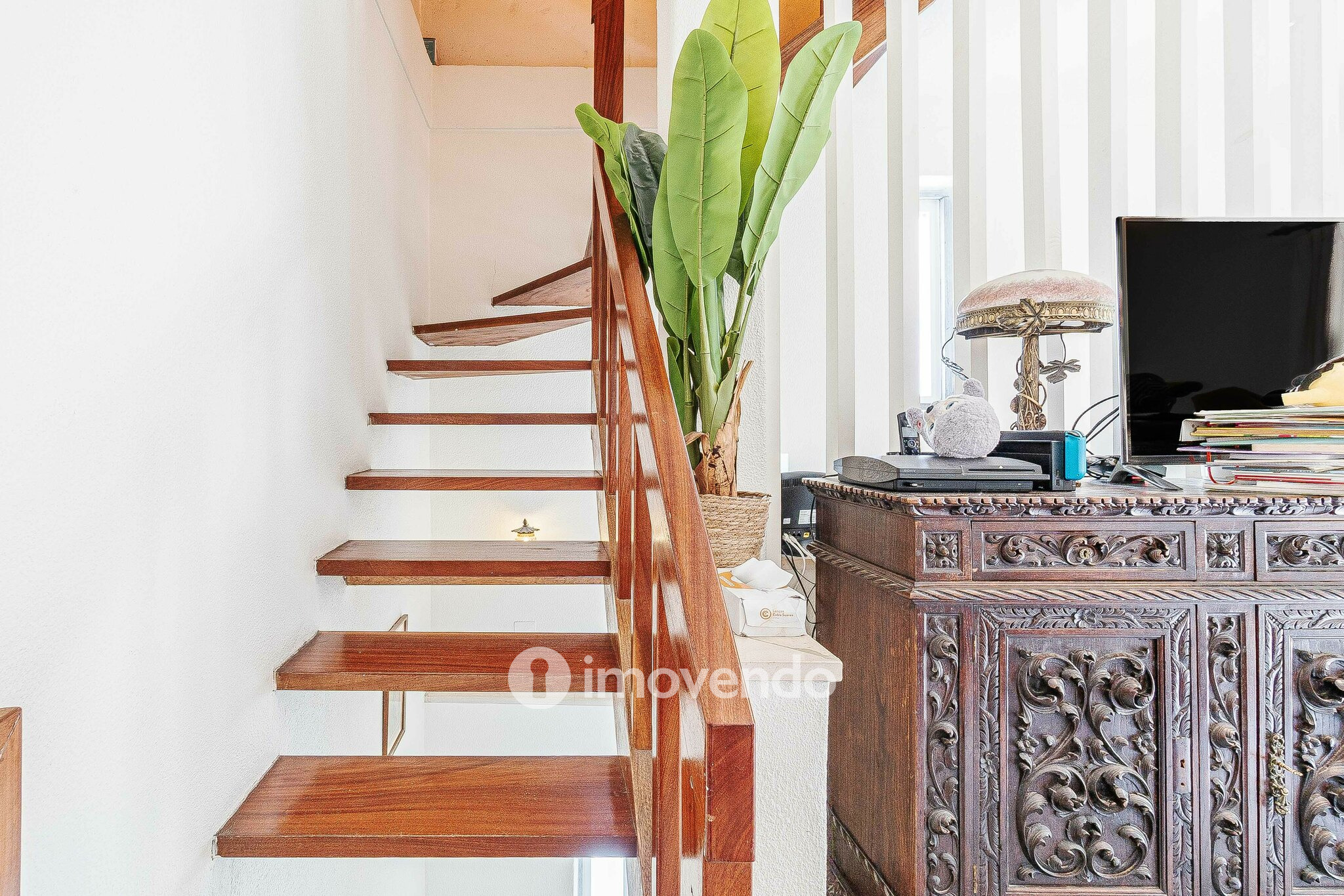 Moradia isolada T4, com jardim, em Agualva, Cacém