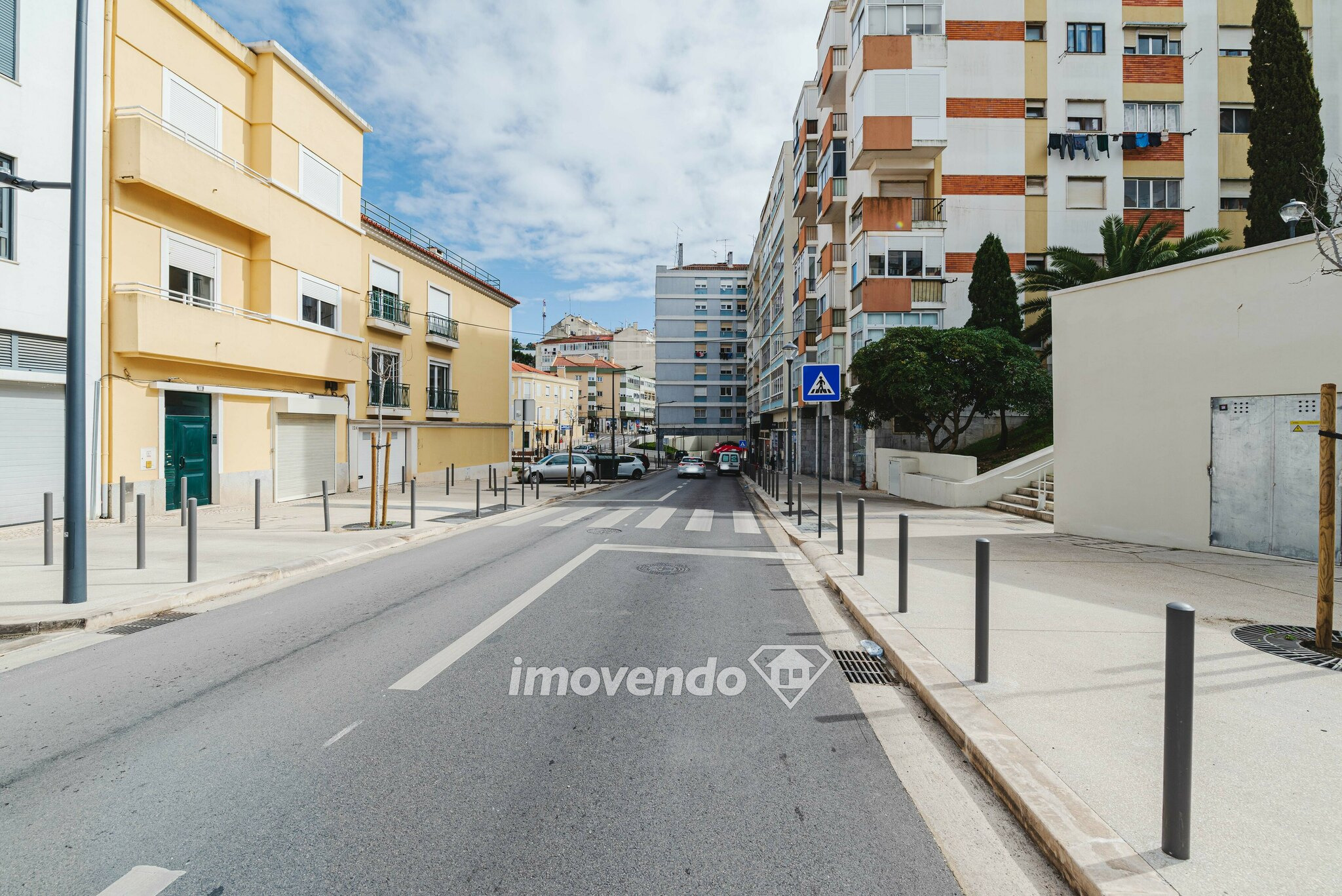Apartamento T2 exclusivo, com estacionamento e arrecadação, na Ajuda