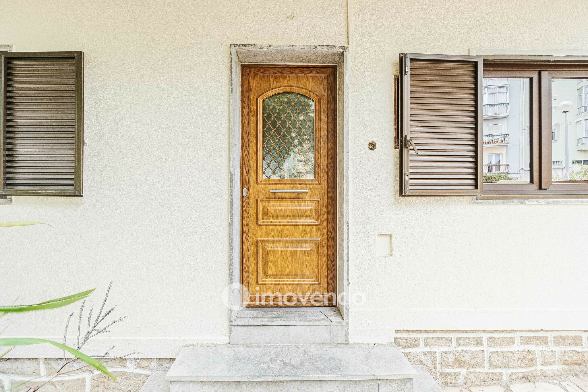 Moradia isolada T4, com jardim, em Agualva, Cacém