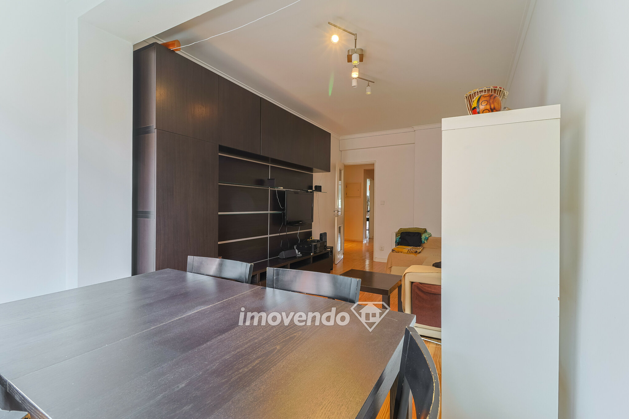Apartamento T3, totalmente mobilado e equipado, em Alcântara, Lisboa