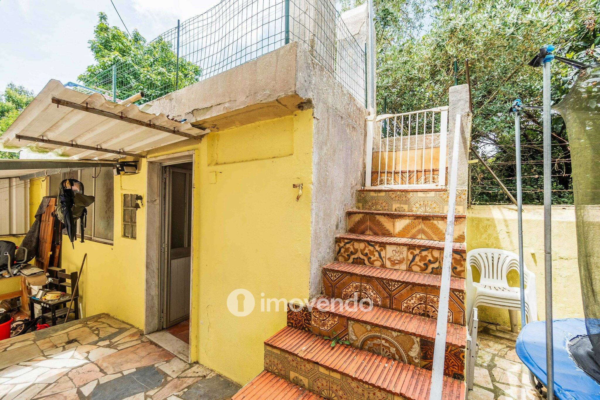Moradia isolada T4, com jardim, em Agualva, Cacém