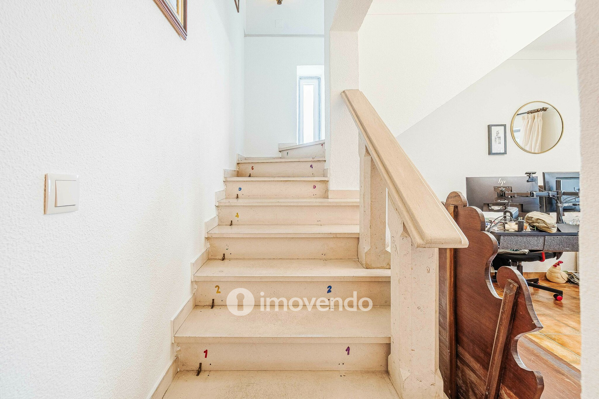 Moradia isolada T4, com jardim, em Agualva, Cacém