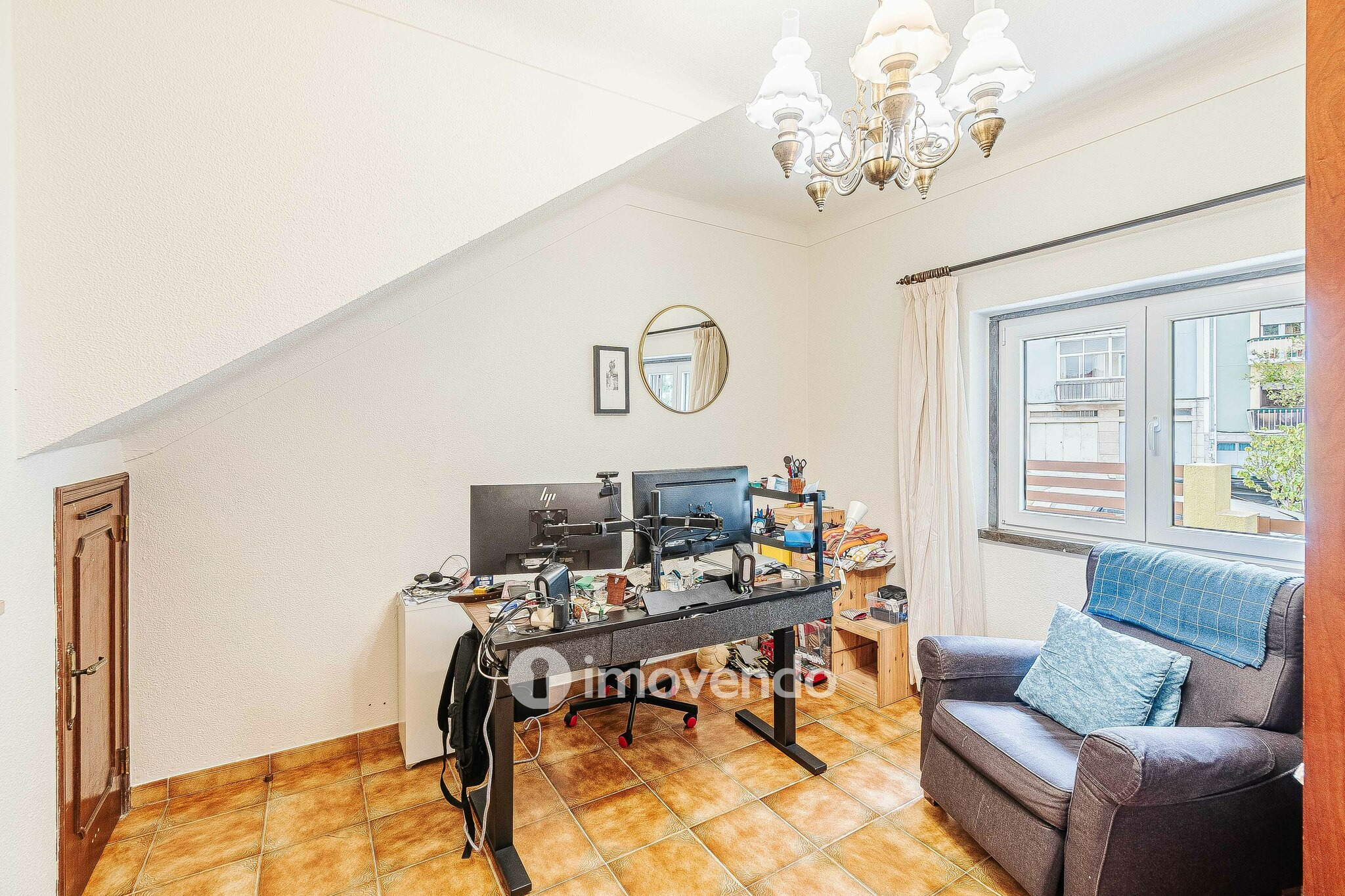 Moradia isolada T4, com jardim, em Agualva, Cacém