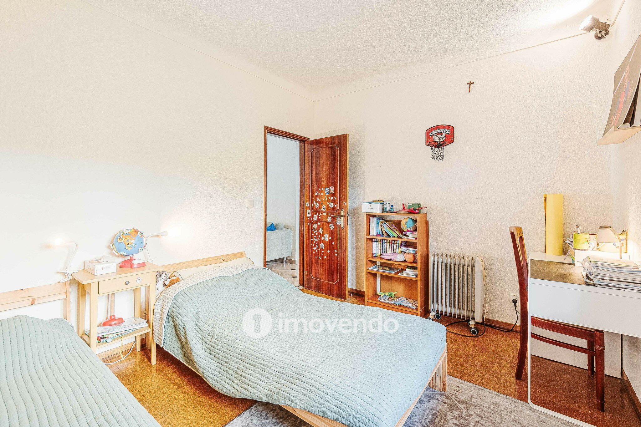 Moradia isolada T4, com jardim, em Agualva, Cacém
