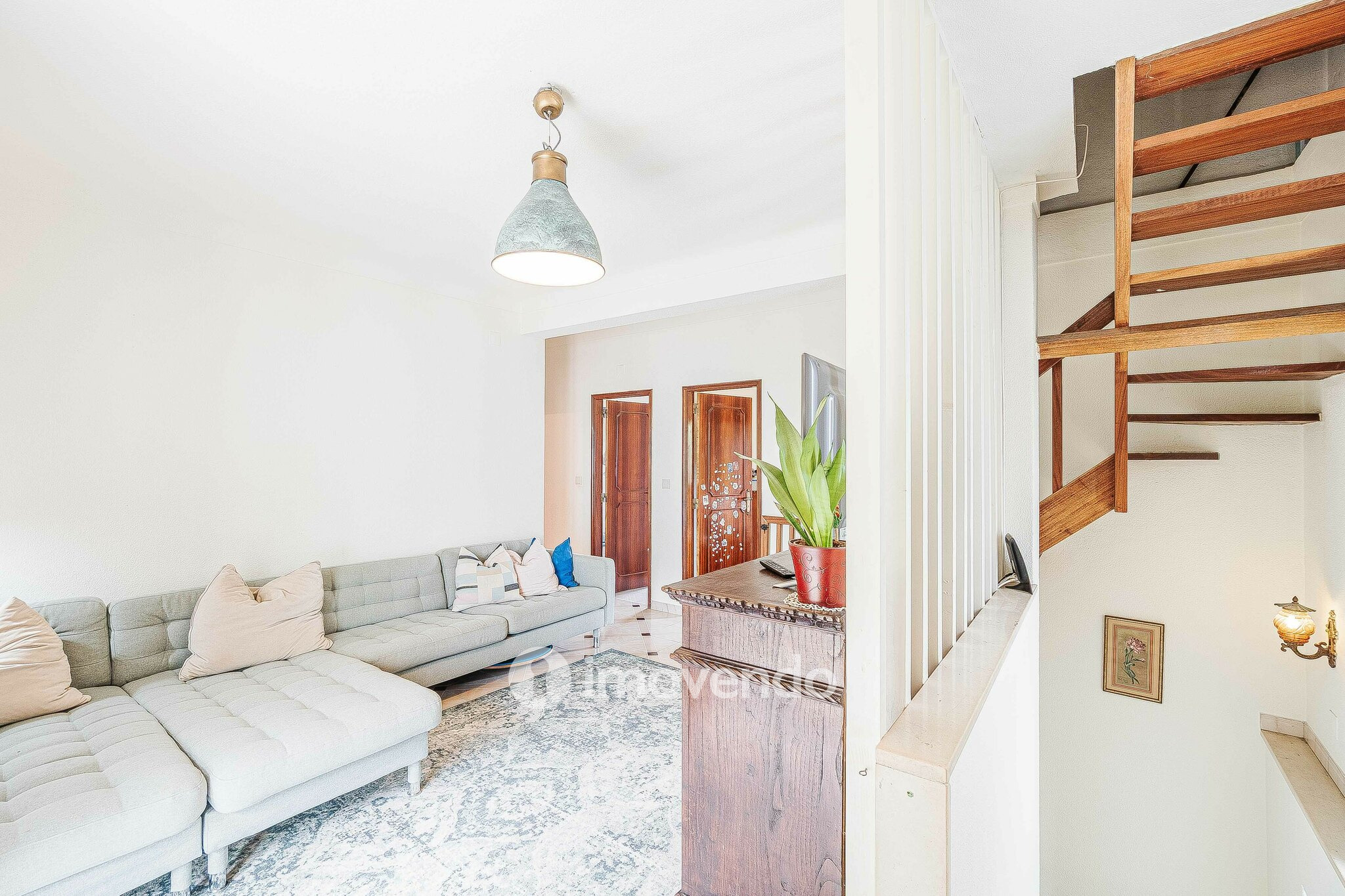 Moradia isolada T4, com jardim, em Agualva, Cacém