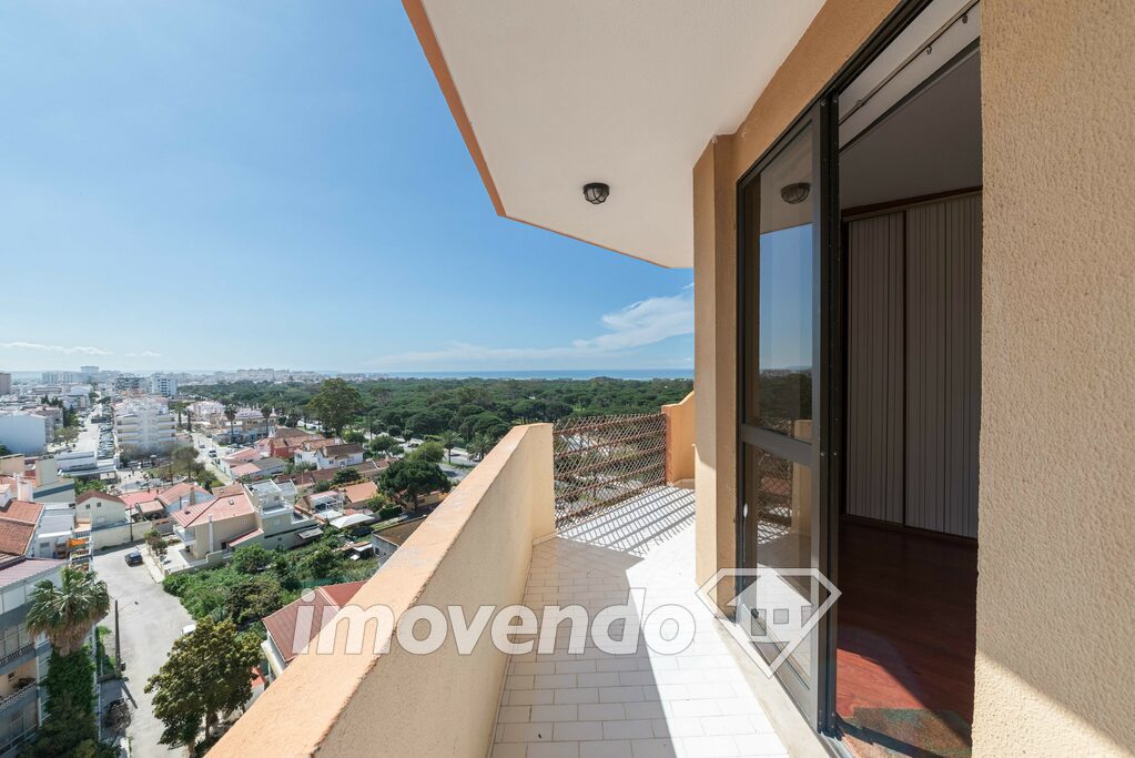 Apartamento T2 em Almada, Setúbal com 61 m<sup>2</sup> por 345.000